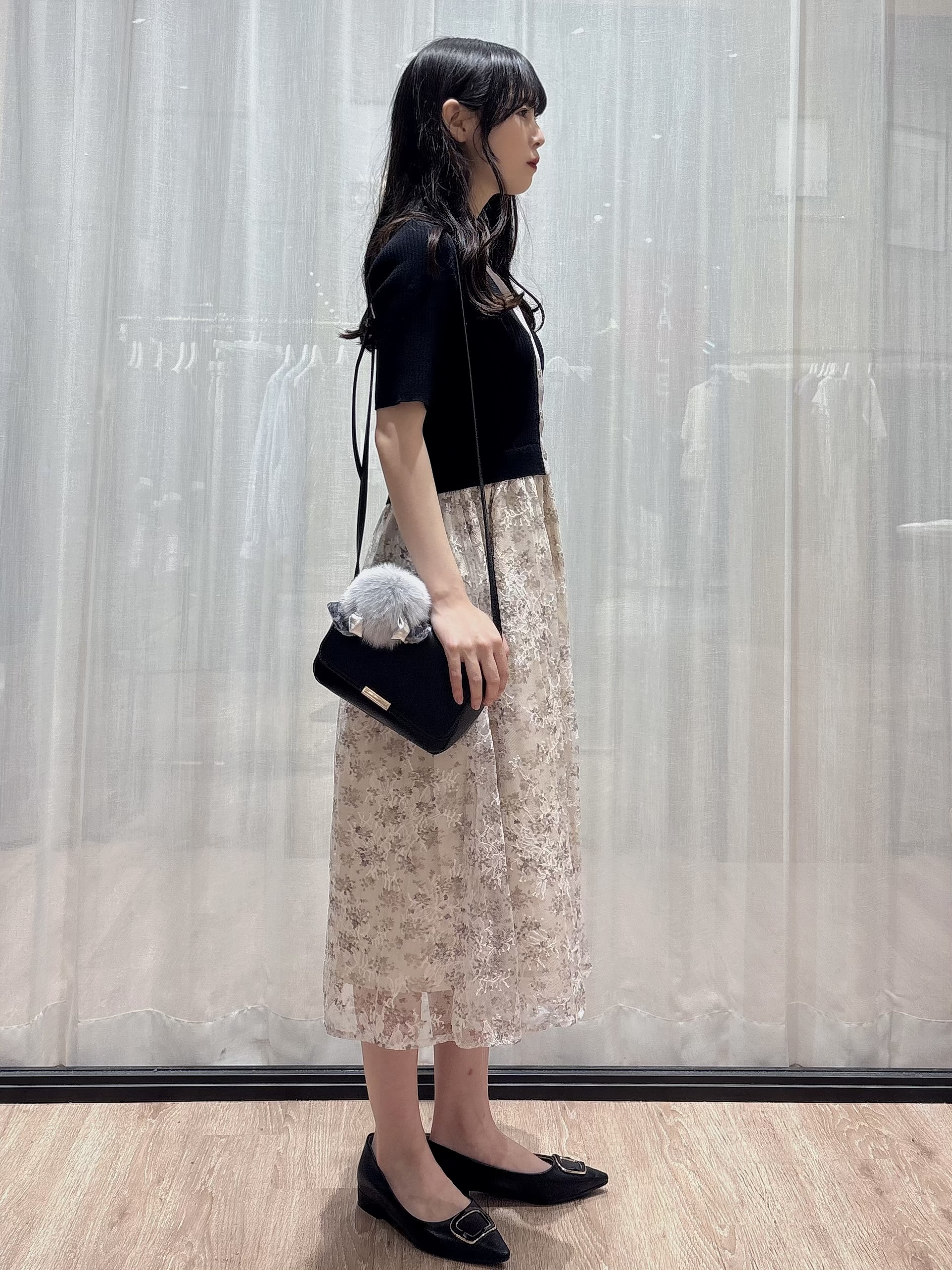 ぞうげさんの「OPAQUE.CLIP｜花柄ドッキング衿付きワンピース【洗濯機OK】」を使ったコーディネート