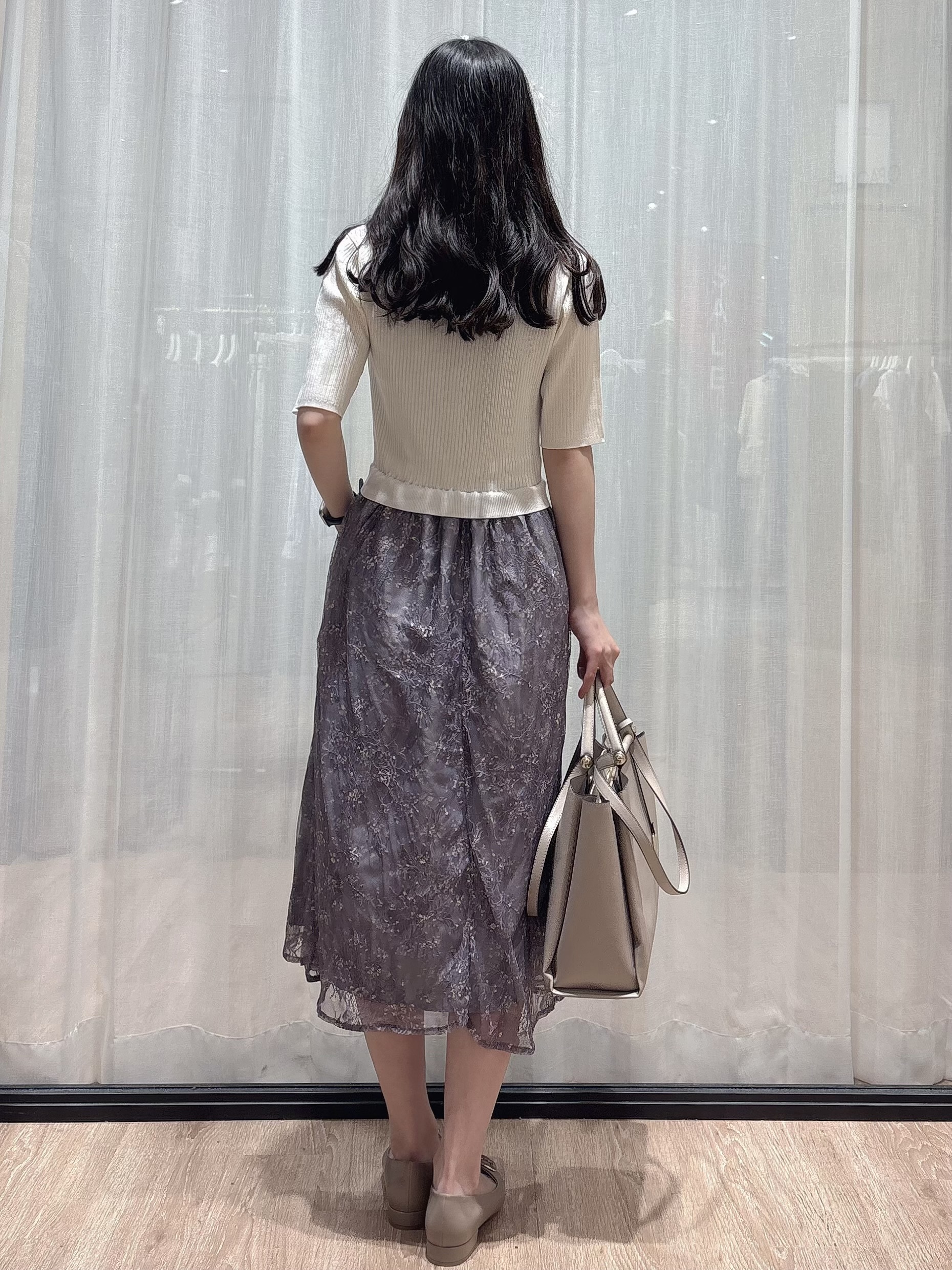ぞうげさんの「OPAQUE.CLIP｜花柄ドッキング衿付きワンピース【洗濯機OK】」を使ったコーディネート
