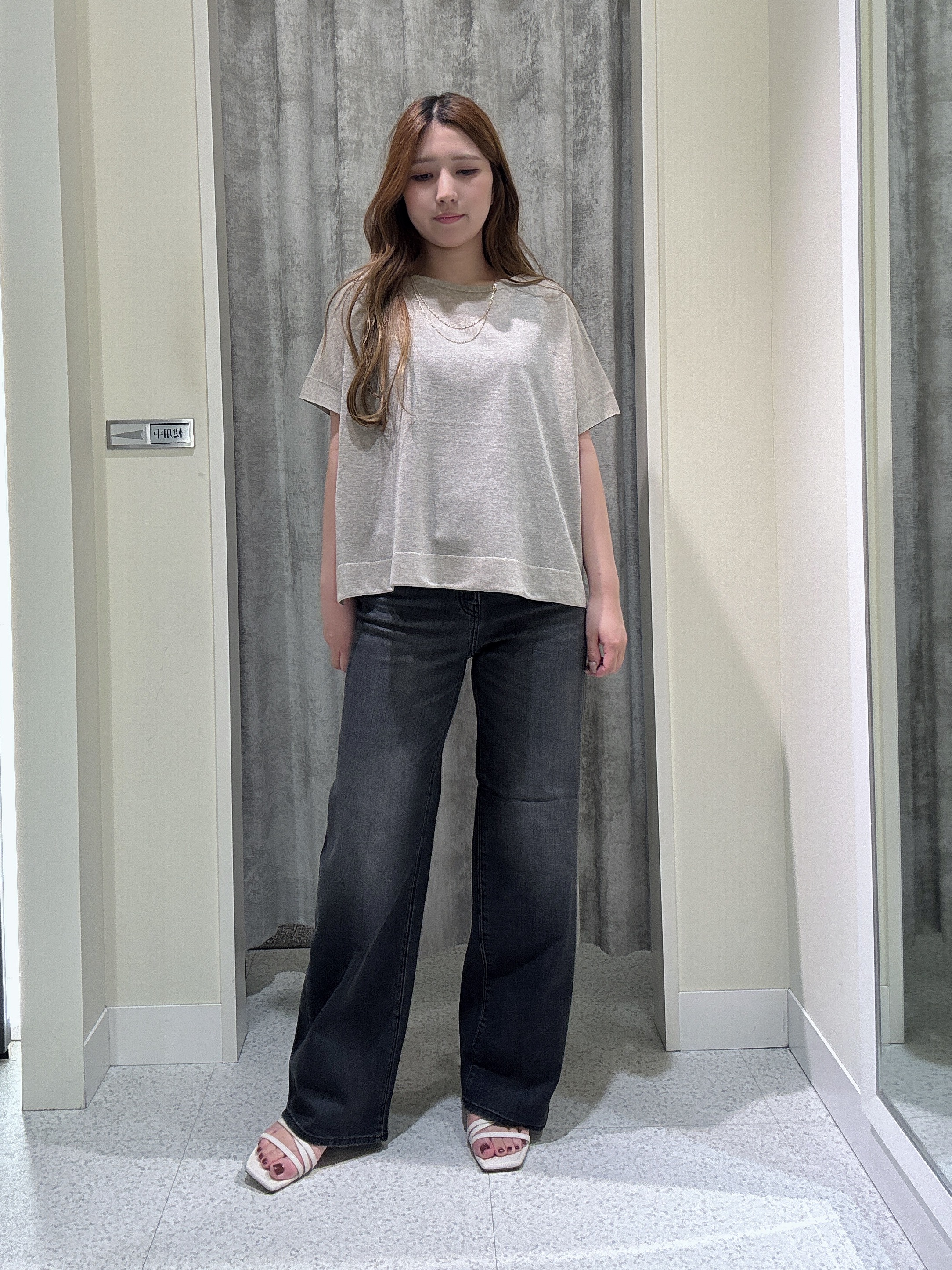 rimaさんの「UNTITLED｜【アンサンブル可/品のある透け感】Tシャツ風ニットトップス」を使ったコーディネート