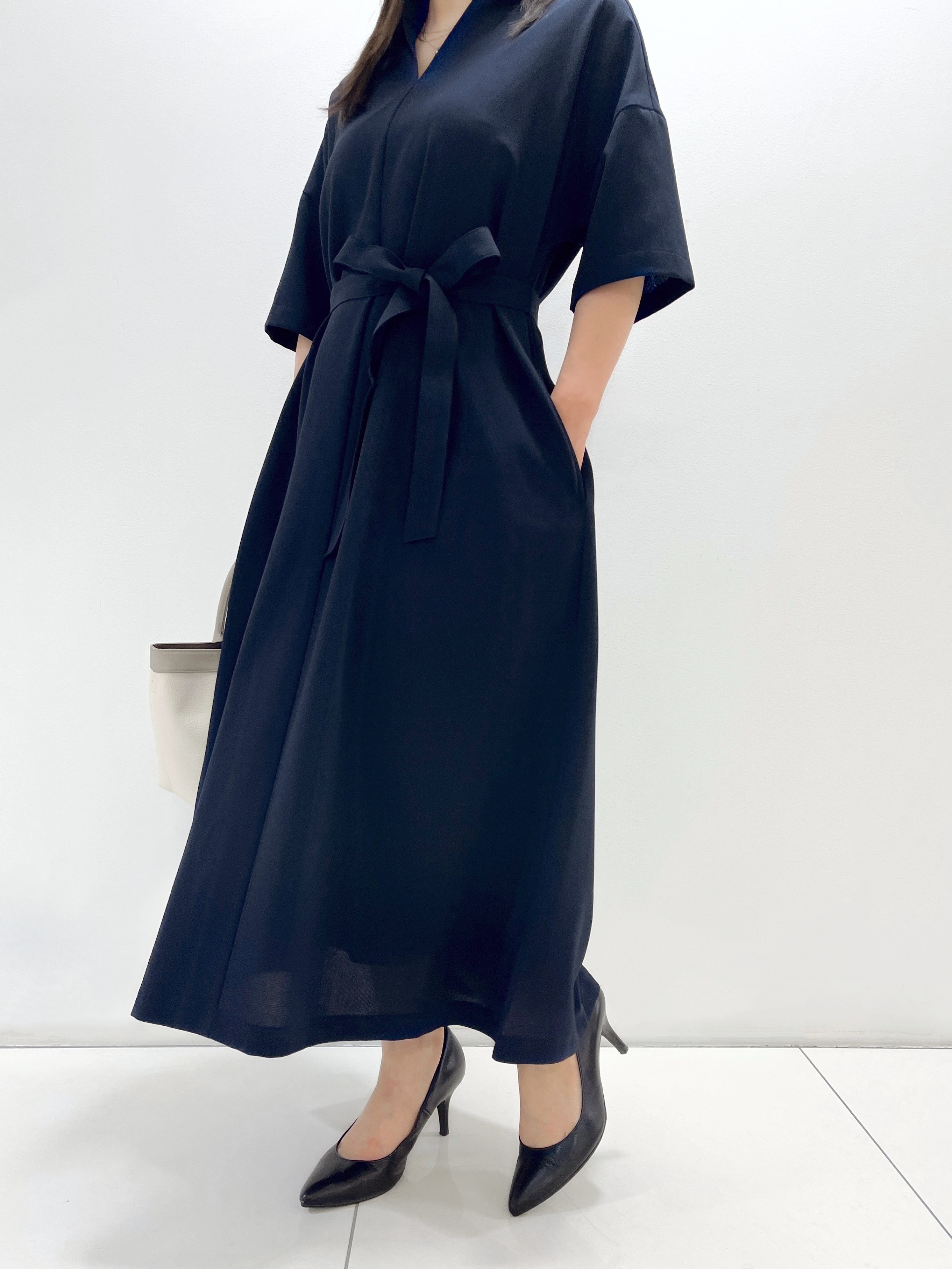 Ukiさんの「UNTITLED｜【初秋も活躍/UVカット/接触冷感】エアリークールワンピース」を使ったコーディネート