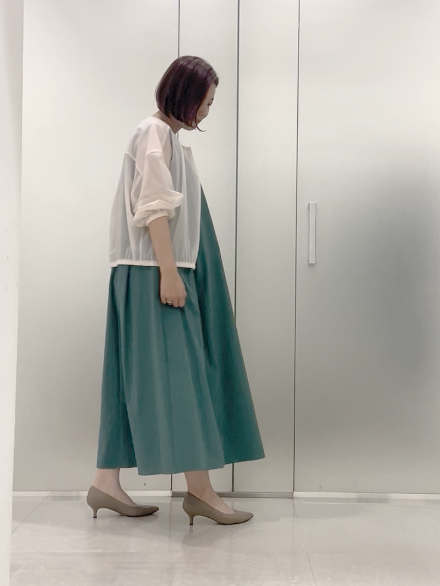 まどかさんの「UNTITLED｜【秋羽織り/ジップ】トリコットシアーブラウス」を使ったコーディネート