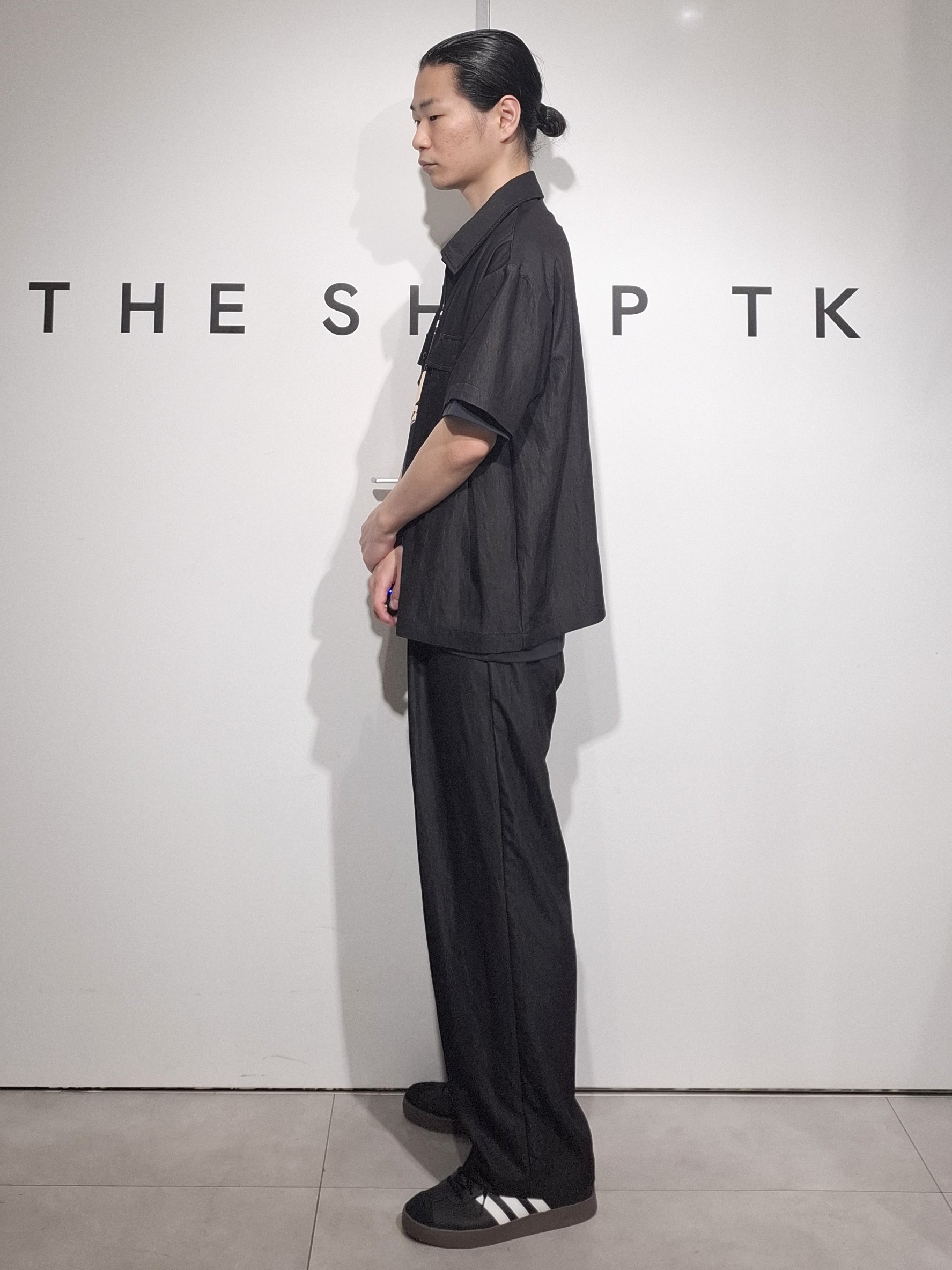 葵さんの「THE SHOP TK｜【セットアップ可／洗濯機OK】アソート ジップ半袖シャツ」を使ったコーディネート