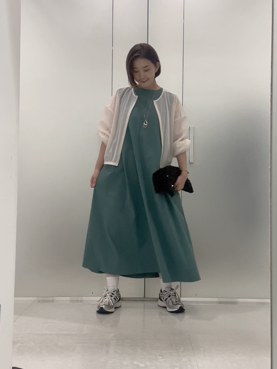 まどかさんの「UNTITLED｜【秋羽織り/ジップ】トリコットシアーブラウス」を使ったコーディネート