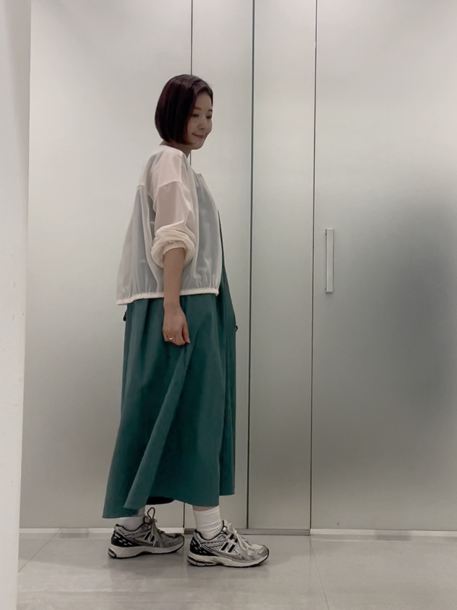 まどかさんの「UNTITLED｜【秋羽織り/ジップ】トリコットシアーブラウス」を使ったコーディネート