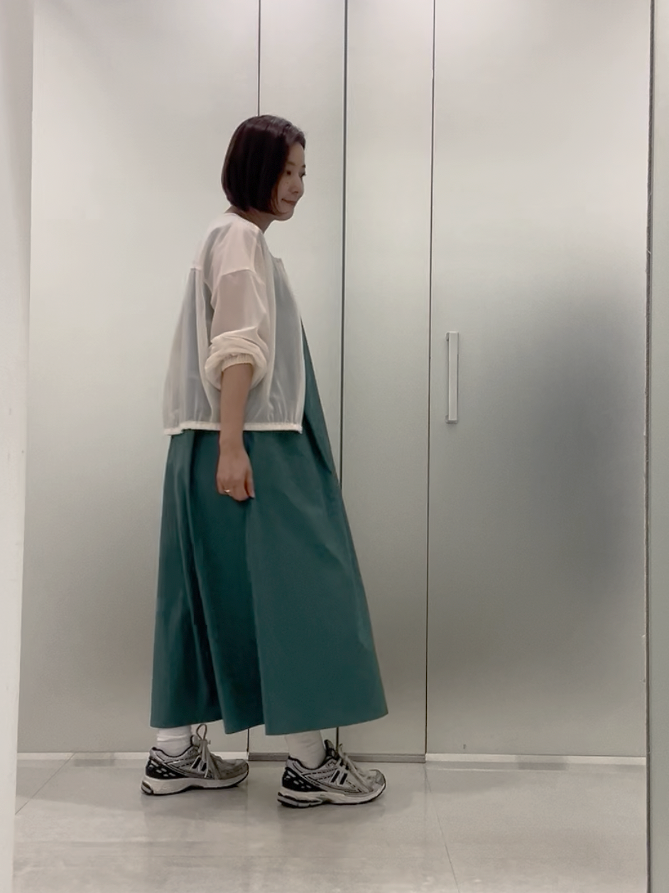 まどかさんの「UNTITLED｜【秋羽織り/ジップ】トリコットシアーブラウス」を使ったコーディネート
