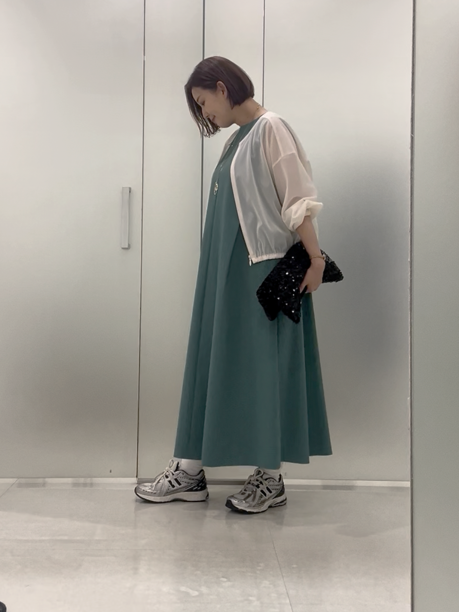 まどかさんの「UNTITLED｜【秋羽織り/ジップ】トリコットシアーブラウス」を使ったコーディネート