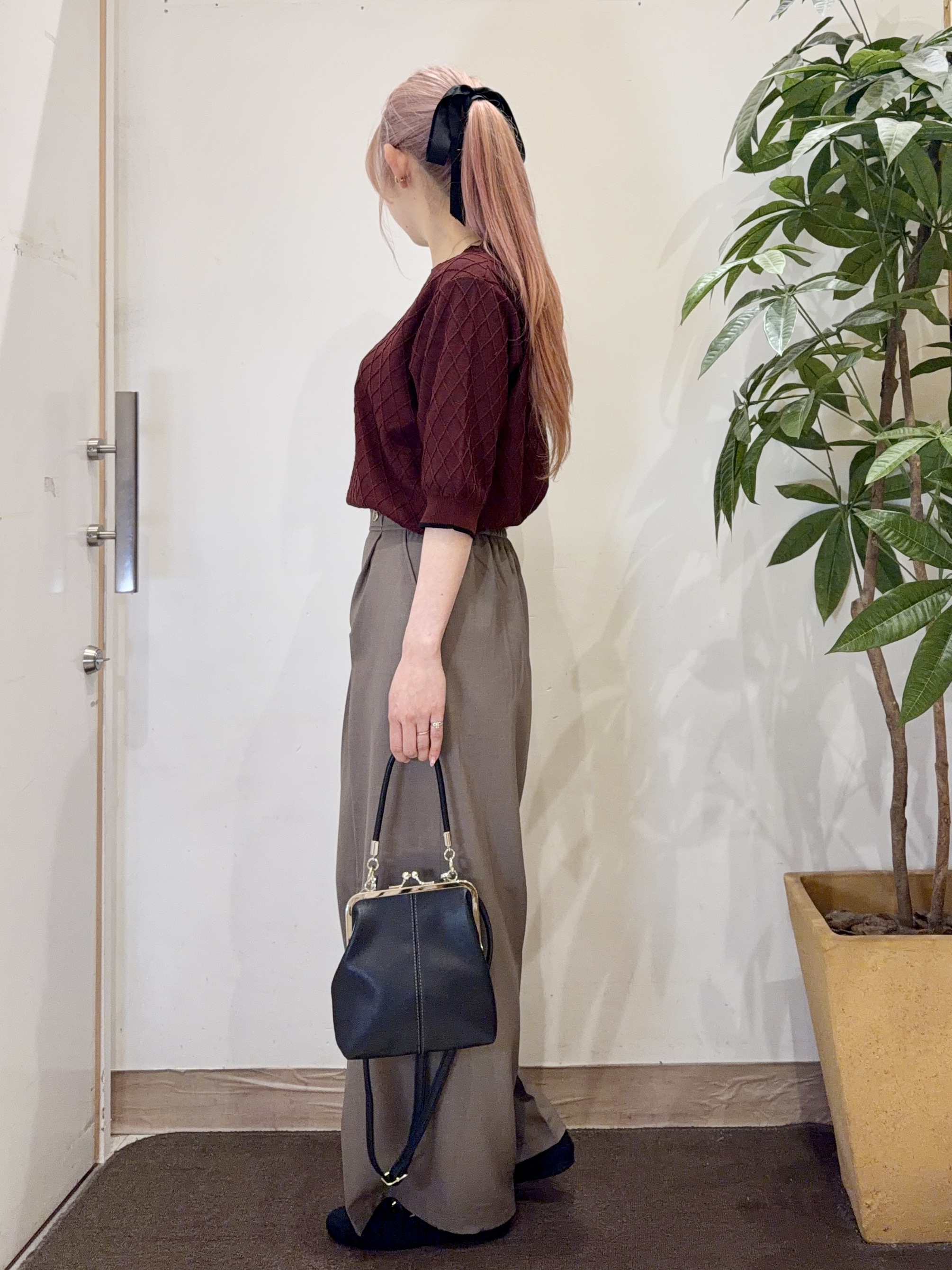 AYUMIさんの「SHOO･LA･RUE｜【毛玉になりにくい/S-LL/洗濯機可】ダイヤ柄が上品 二の腕隠せる5分袖ニット」を使ったコーディネート