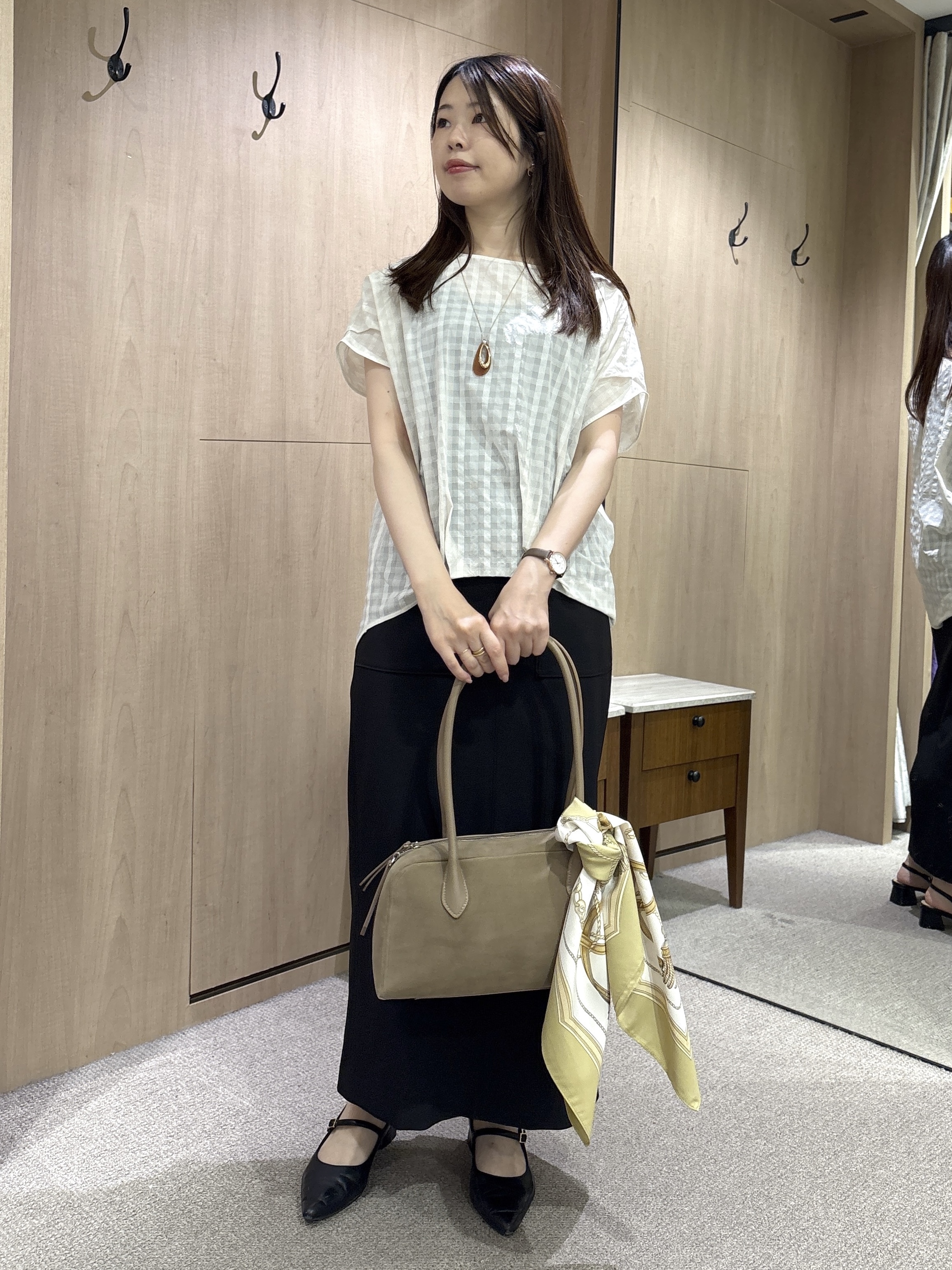 asamiさんの「UNTITLED｜【秋めきシャツ/体型カバー】シアーチェックブラウス」を使ったコーディネート