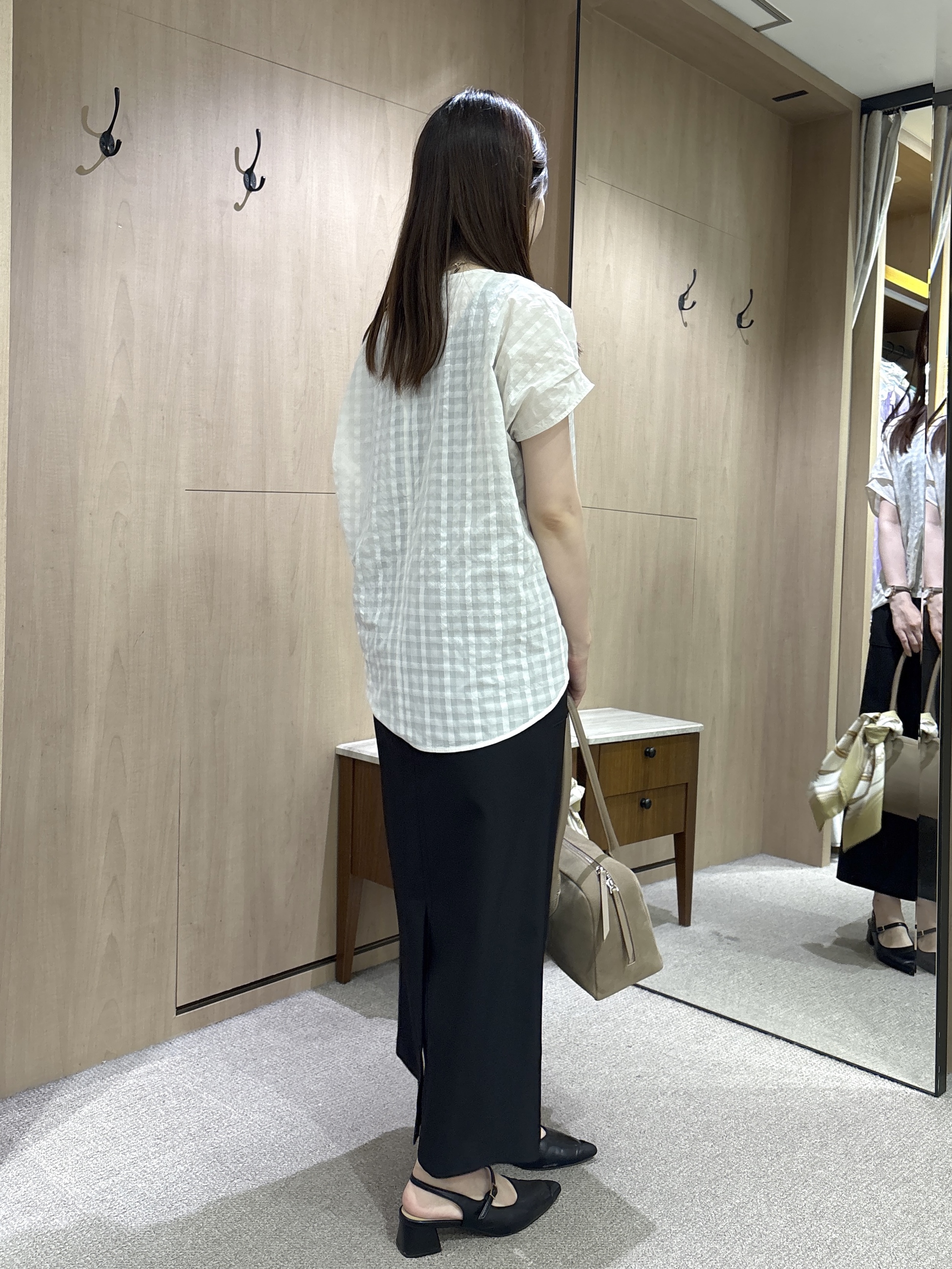 asamiさんの「UNTITLED｜【秋めきシャツ/体型カバー】シアーチェックブラウス」を使ったコーディネート