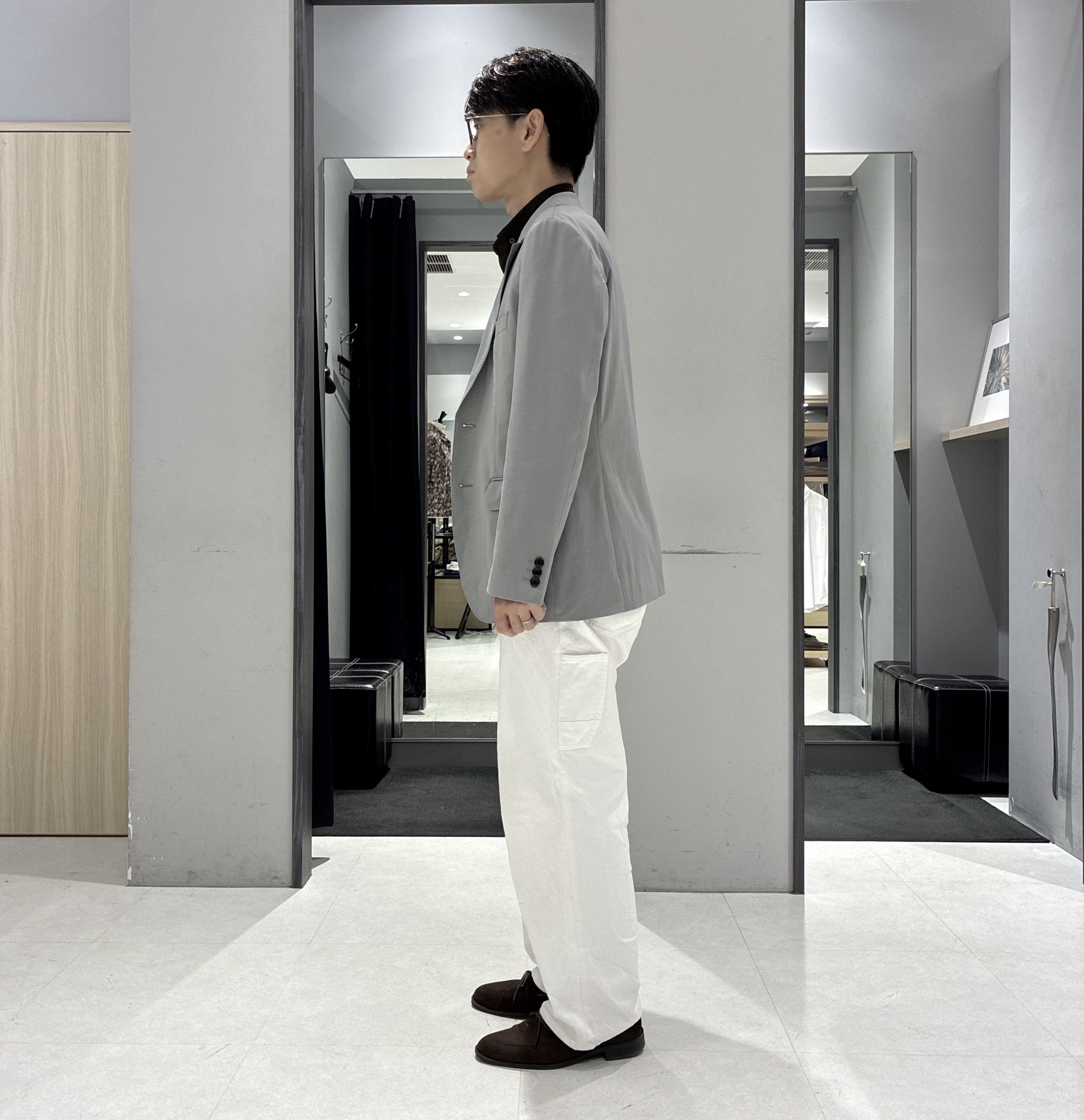 わいずみさんの「TAKEO KIKUCHI｜【360&deg;ストレッチ／軽量】None Of Stress ライト ジャケット（セットアップ対応）」を使ったコーディネート