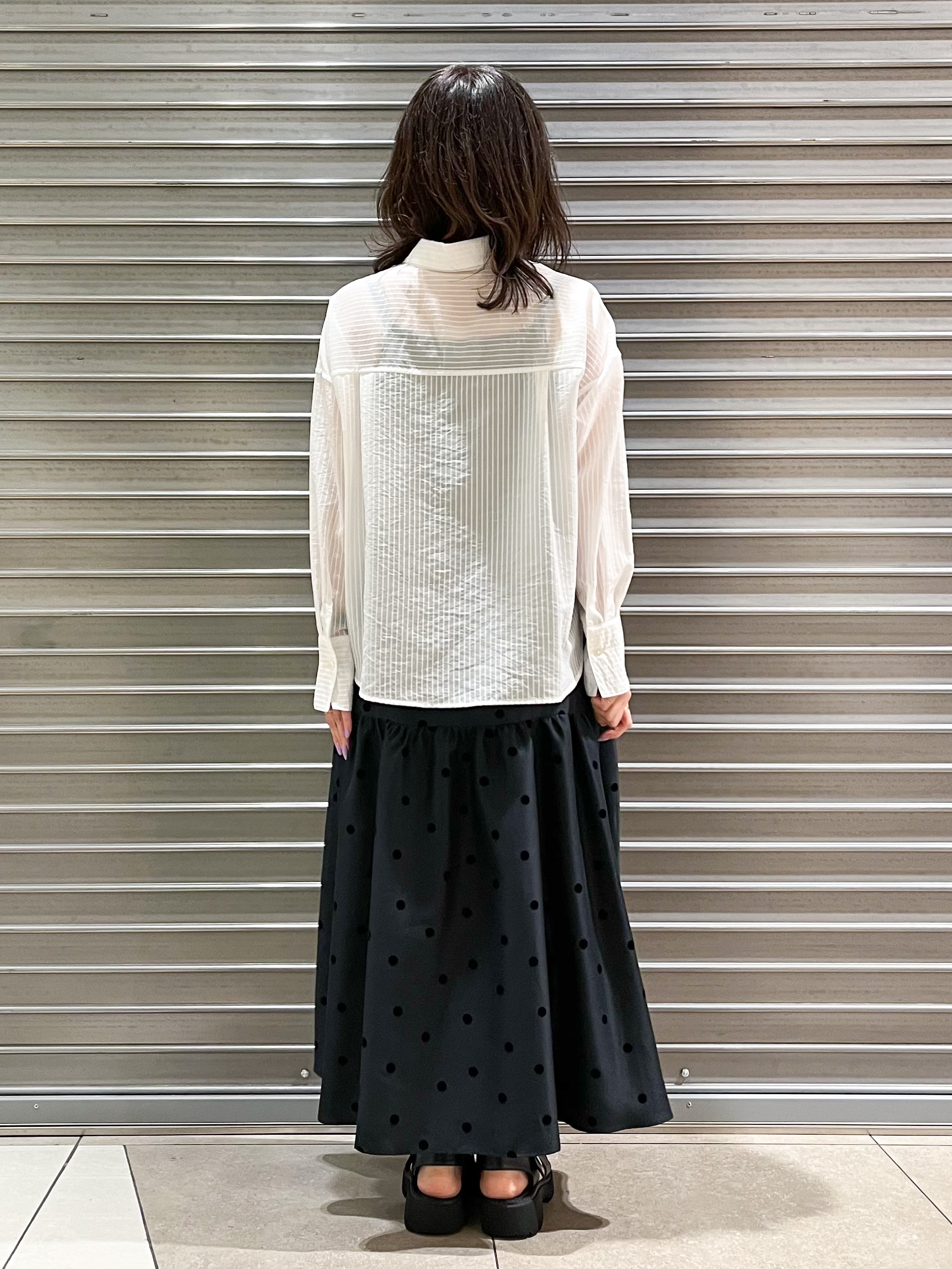 じゅんさんの「DRESSTERIOR｜◆シアーストライプクロップドシャツ」を使ったコーディネート