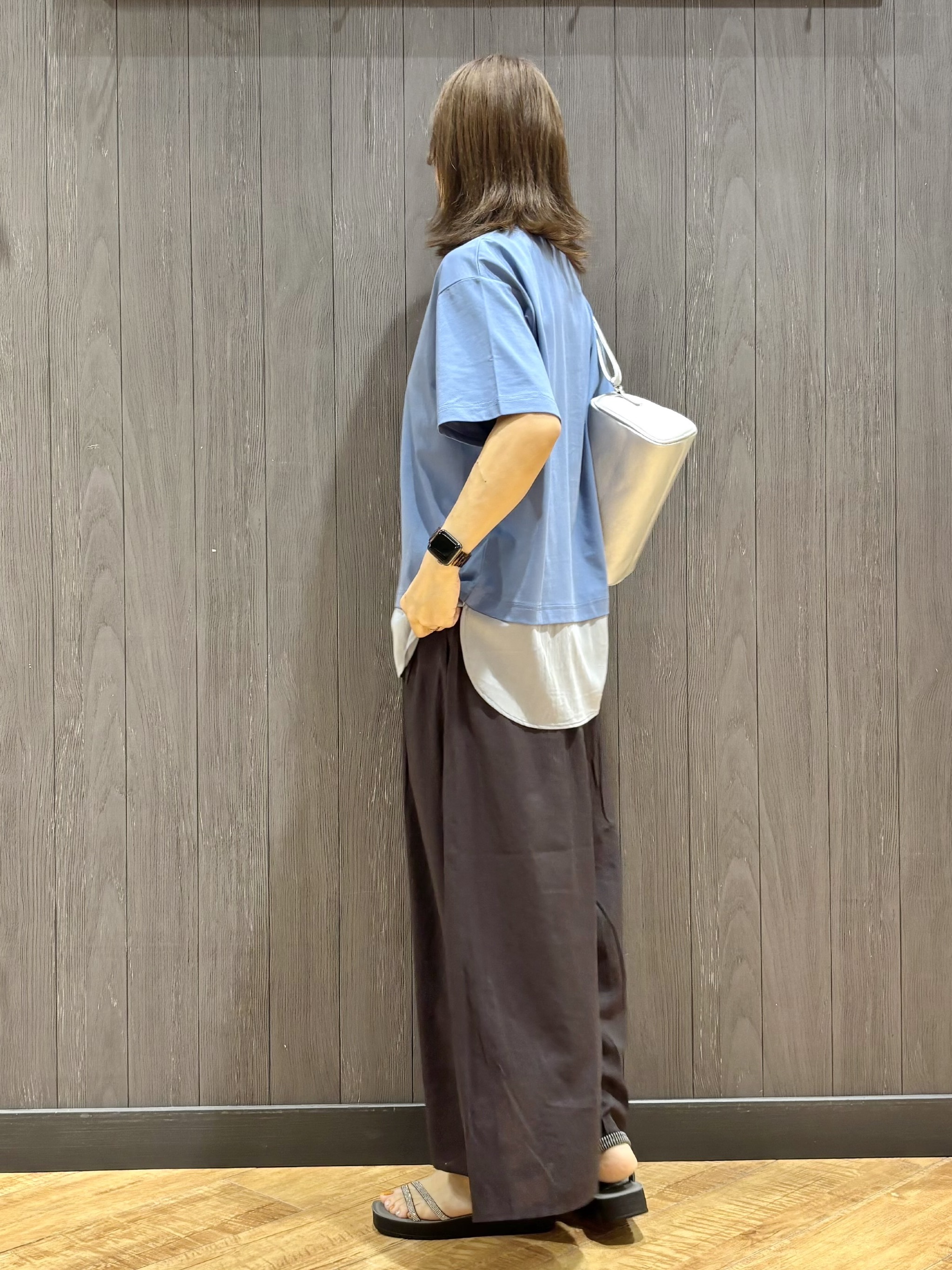meiさんの「SHOO･LA･RUE｜【体型カバー/S-LL/洗濯機可】インせず着られる 異素材ドッキングTシャツ」を使ったコーディネート