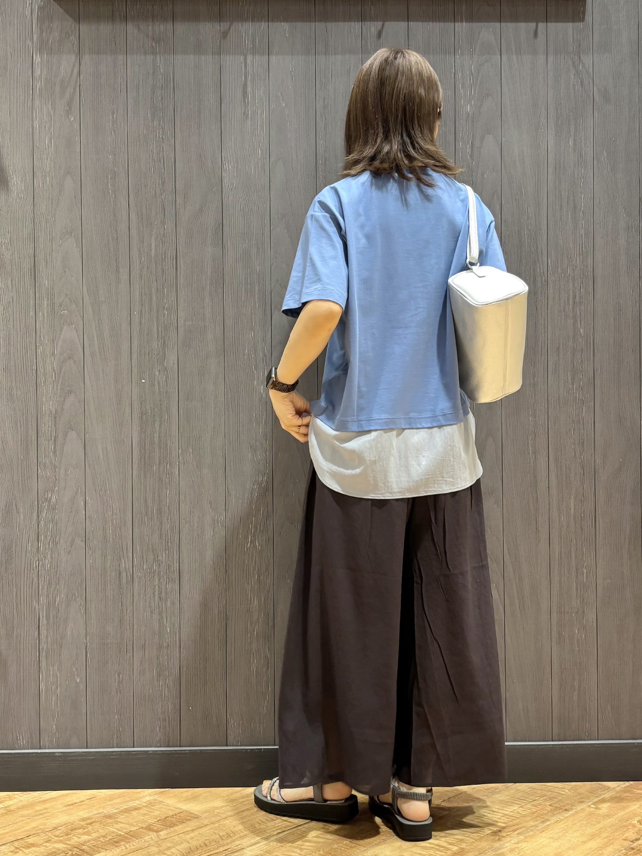 meiさんの「SHOO･LA･RUE｜【体型カバー/S-LL/洗濯機可】インせず着られる 異素材ドッキングTシャツ」を使ったコーディネート