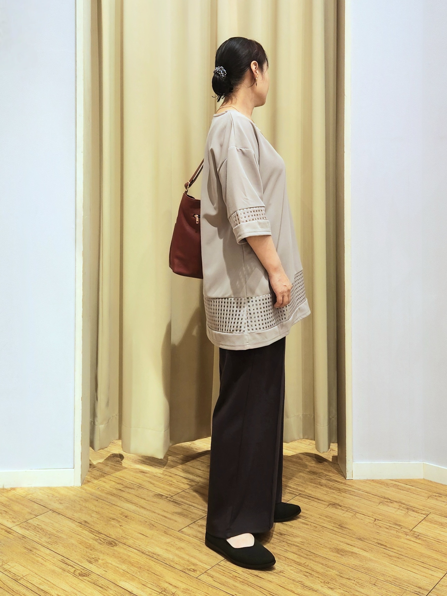 くまさんの「SHOO･LA･RUE｜【S-LL/洗濯機可】上品に体型カバー 大人のチェックチュニック」を使ったコーディネート