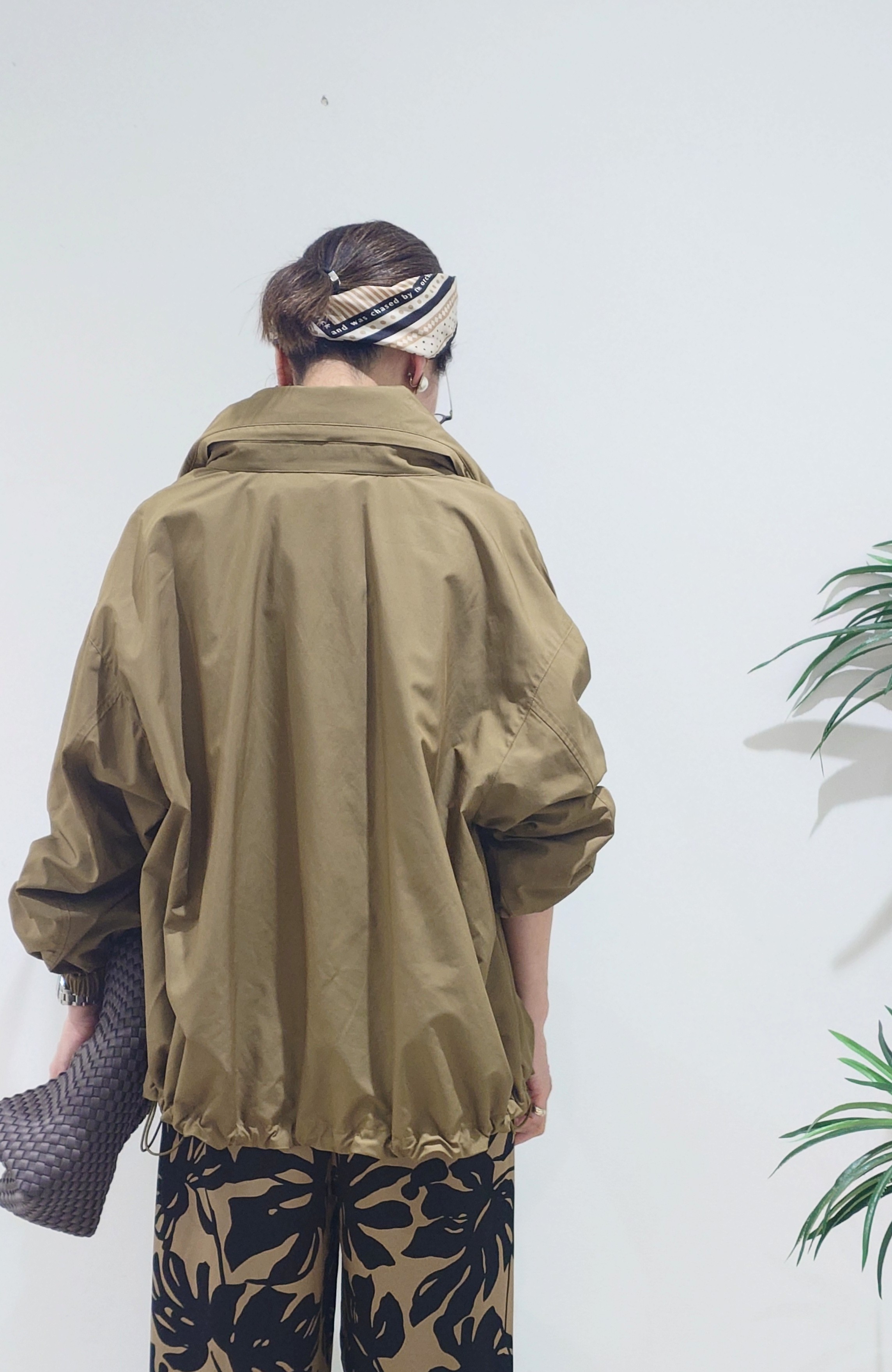 MUTSUKOさんの「UNTITLED｜【ロゴ・プリント】フォトグラフィックロンT」を使ったコーディネート