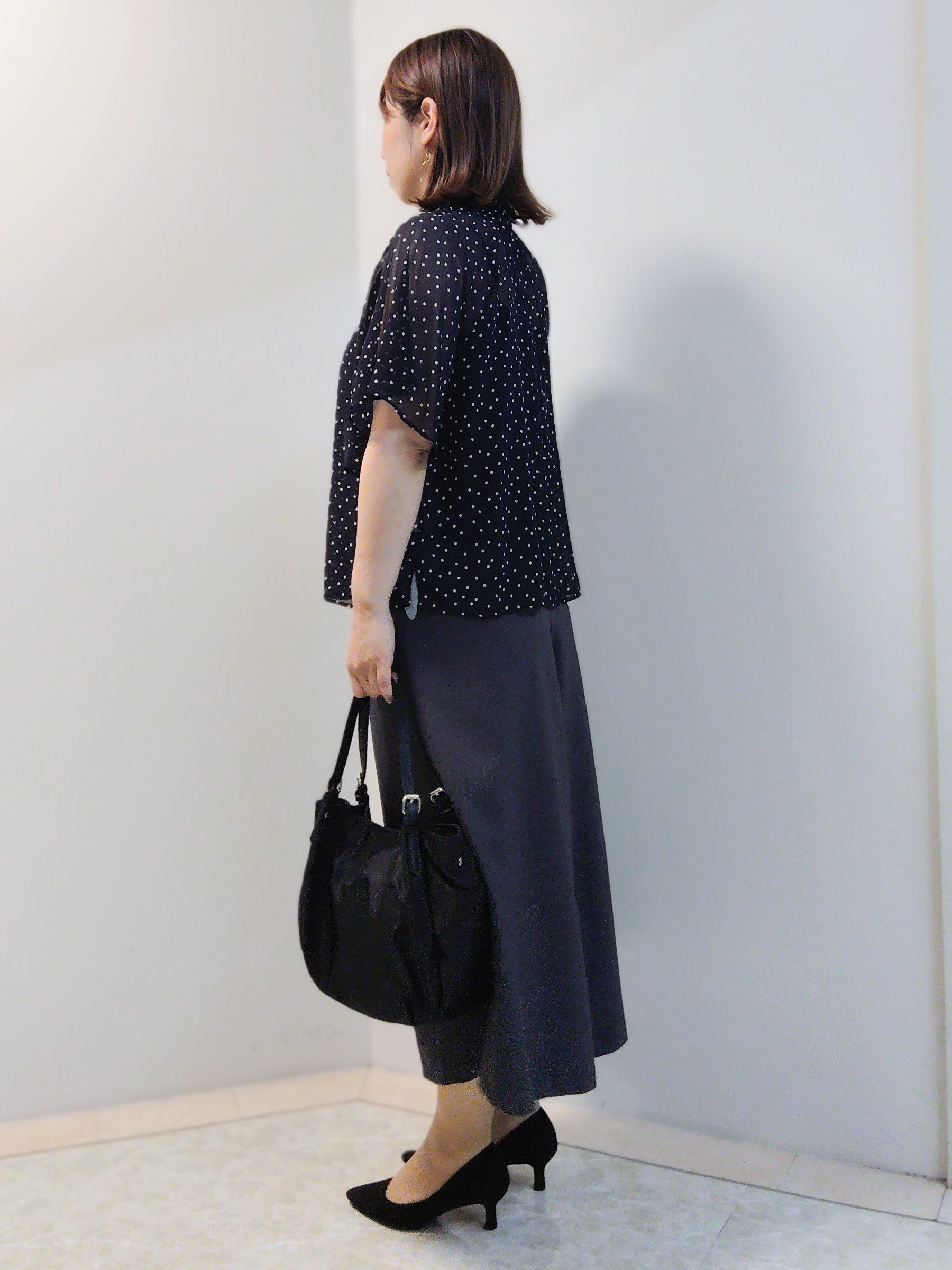 エリさんの「Reflect｜【セットアップ／手洗い可】ドット柄シアーブラウス」を使ったコーディネート