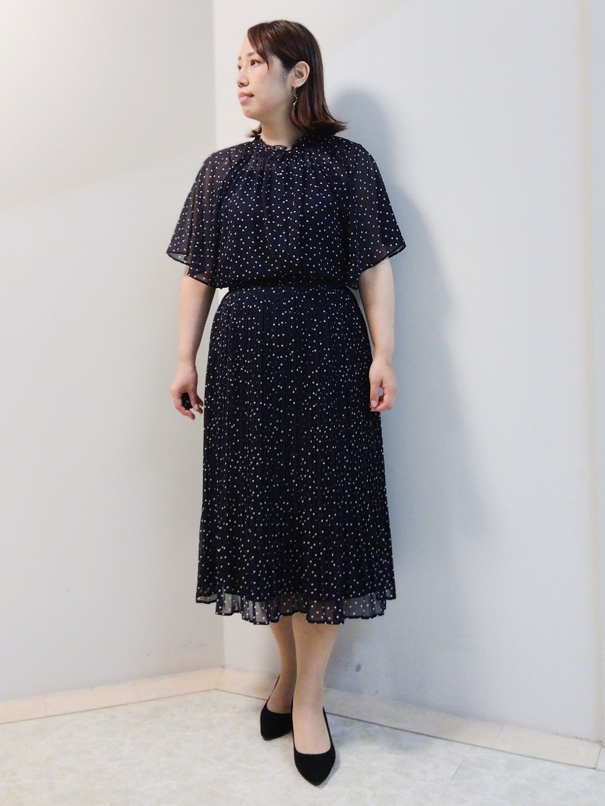 エリさんの「Reflect｜【セットアップ／手洗い可】ドット柄シアーブラウス」を使ったコーディネート