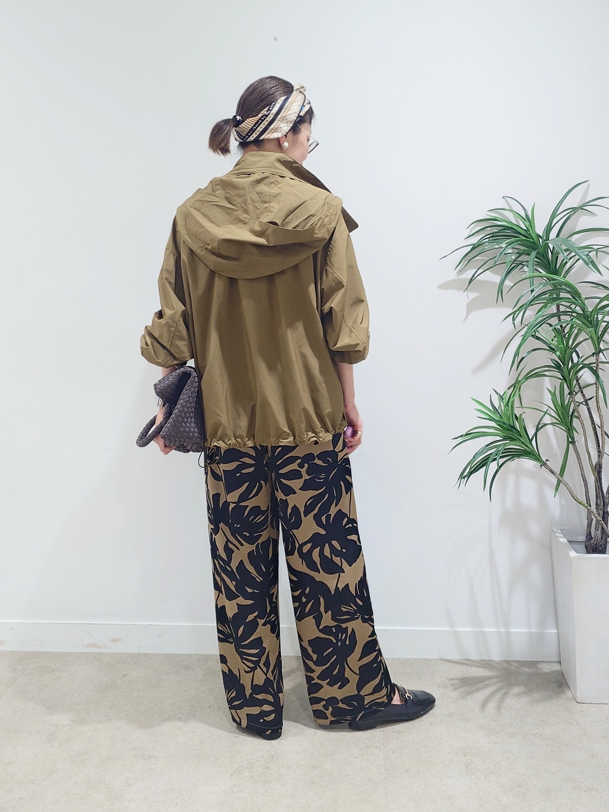 MUTSUKOさんの「UNTITLED｜【ロゴ・プリント】フォトグラフィックロンT」を使ったコーディネート