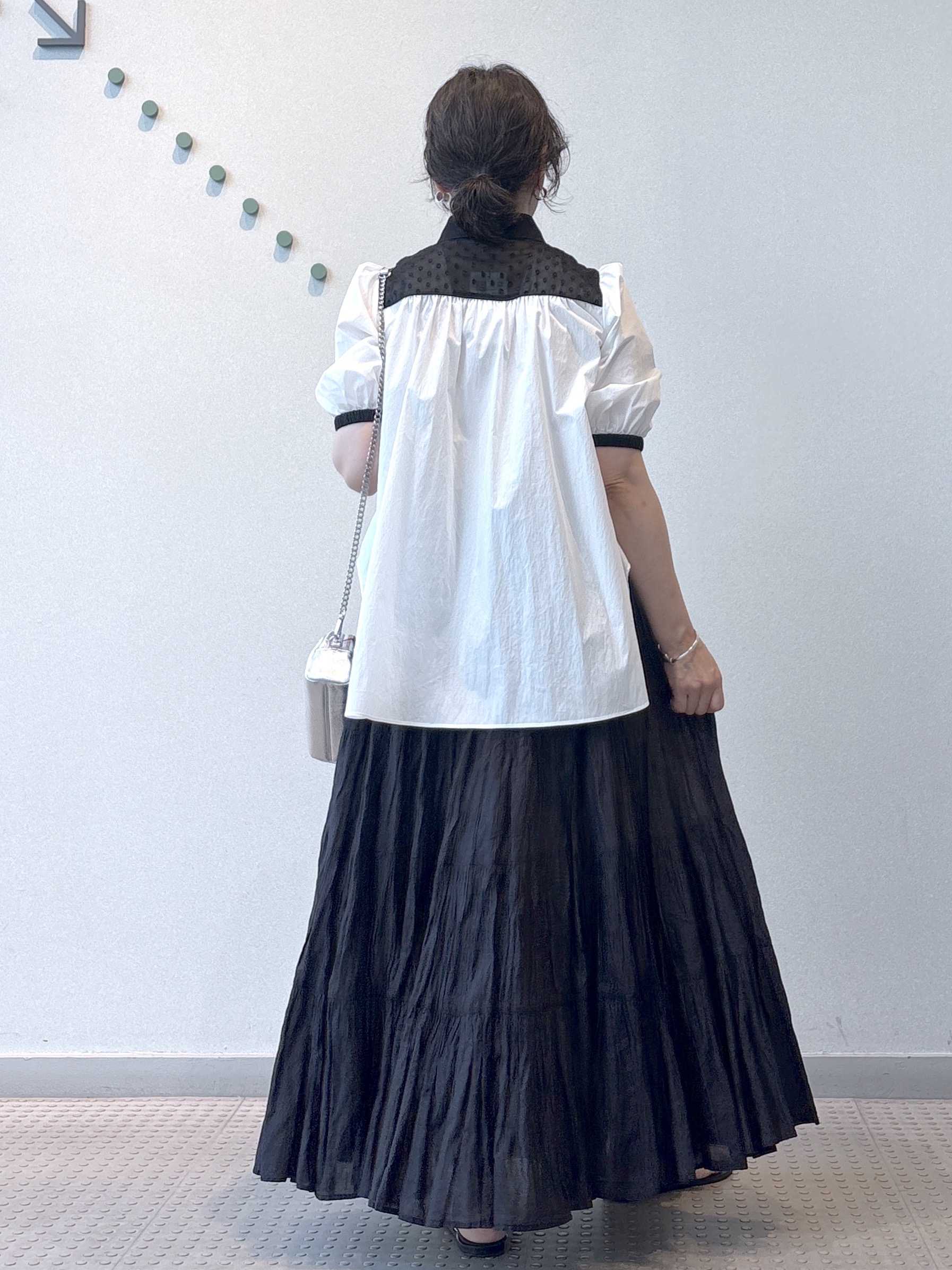 kawamuraさんの「DRESSTERIOR｜【着映え】ブザム チュニックブラウス」を使ったコーディネート