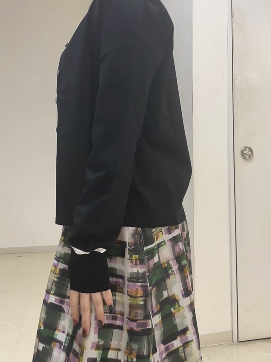 watanabeさんの「UNTITLED｜【アンサンブル可/きれいめ/通勤】コンパクト5分袖ニット」を使ったコーディネート
