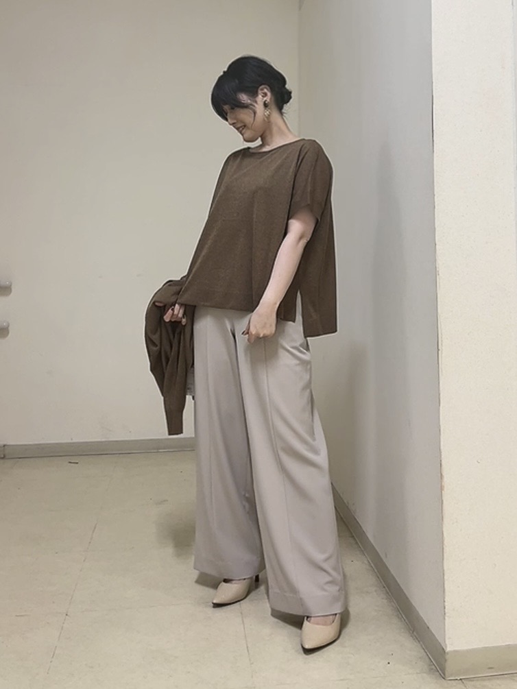 watanabeさんの「UNTITLED｜【アンサンブル可/秋羽織り/シアー】前後2WAYカーディガン」を使ったコーディネート