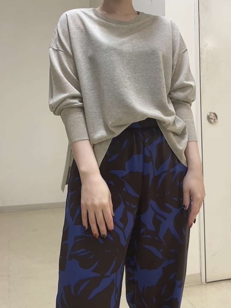 watanabeさんの「UNTITLED｜【アンサンブル可/秋羽織り/シアー】前後2WAYカーディガン」を使ったコーディネート