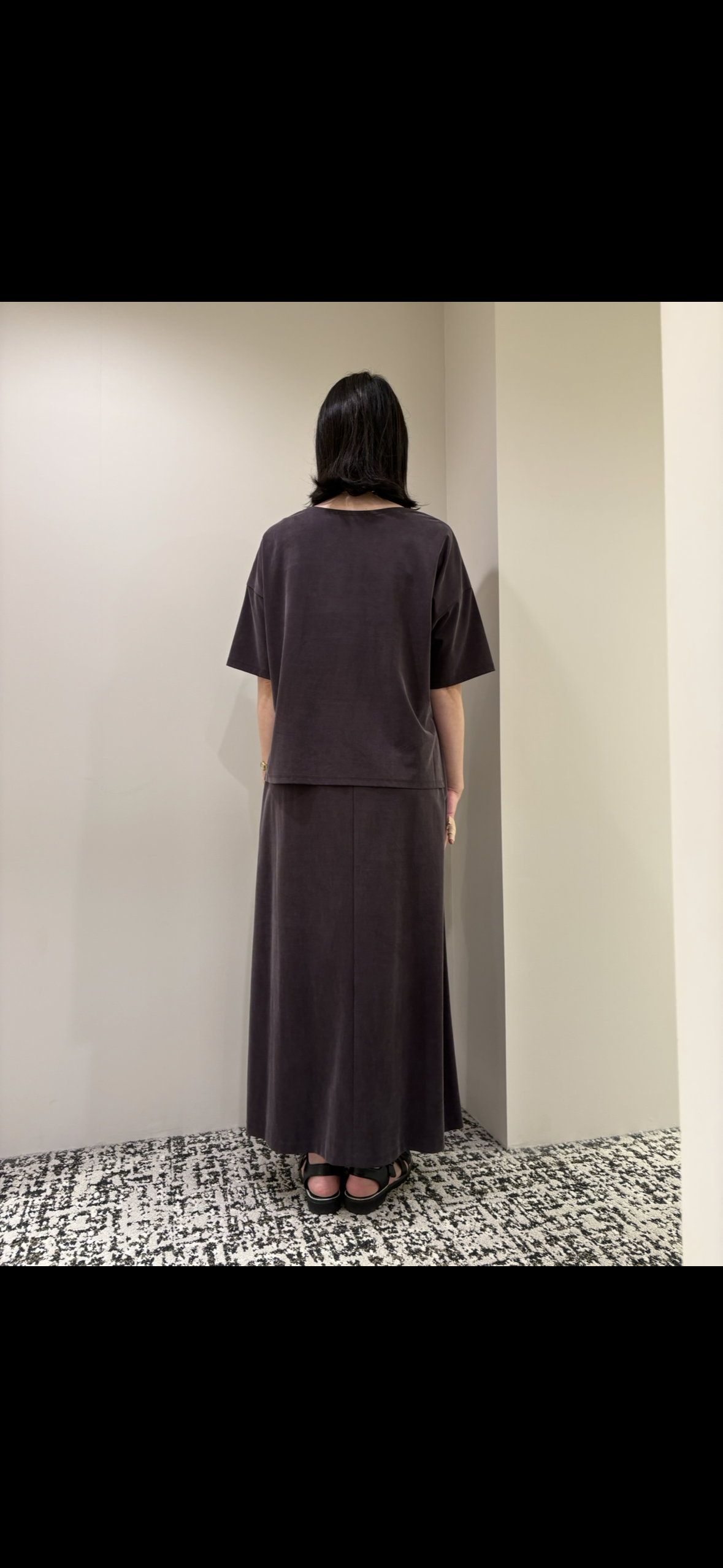 Reiさんの「UNTITLED｜【きれいめTシャツ/セットアップ可】ヴィンテージライクプルオーバー」を使ったコーディネート