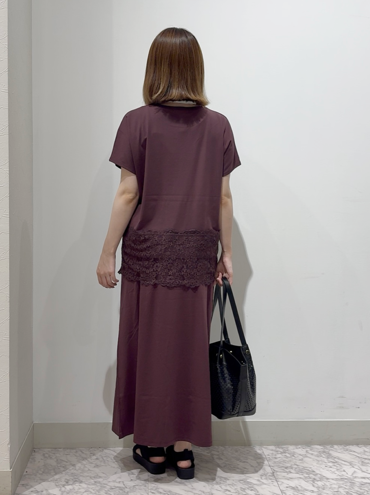 しかっちさんの「grove｜【SET UP可】ポンチシリーズ／裾レースドルマンカットソー」を使ったコーディネート