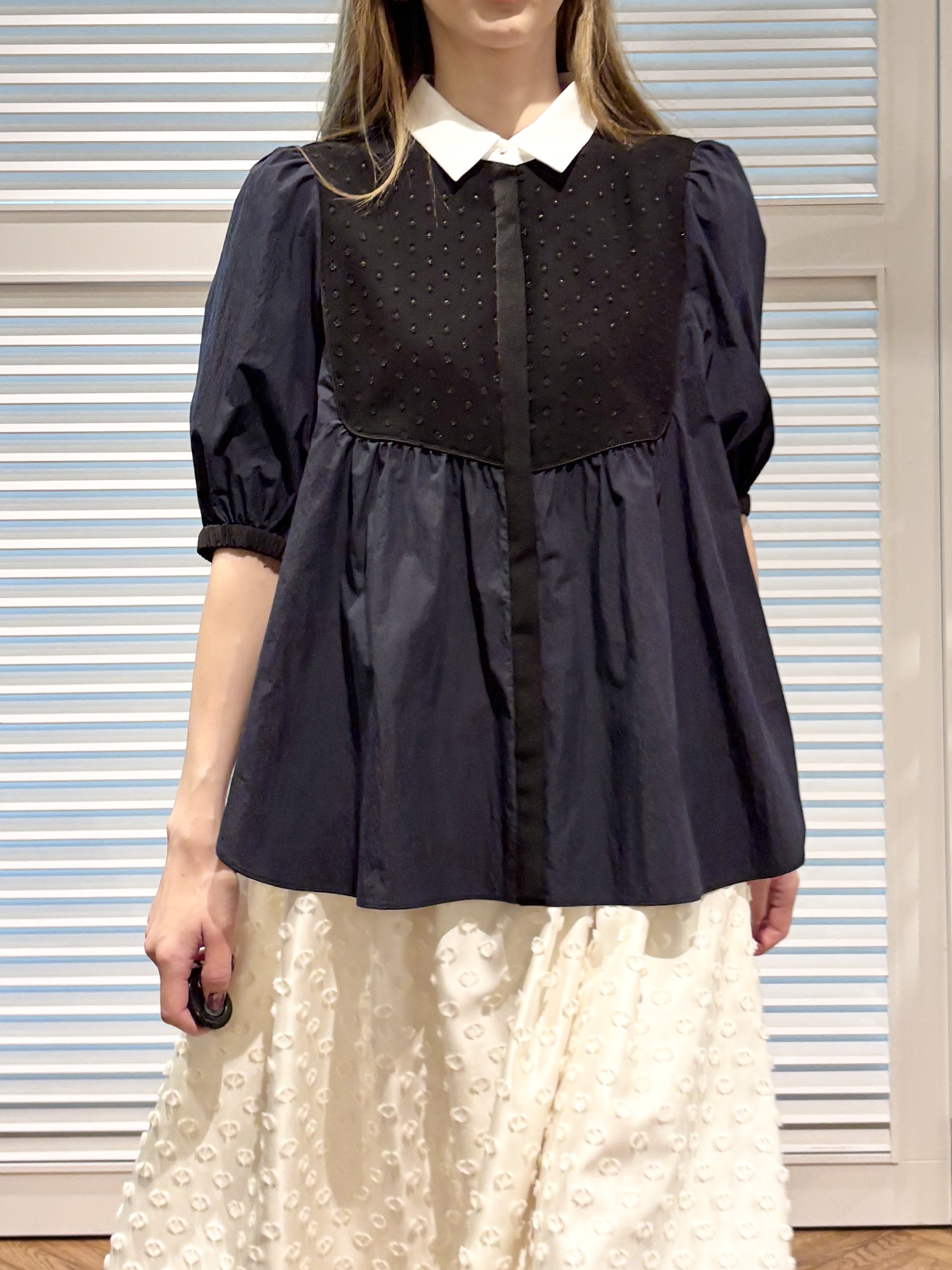 清水夏姫さんの「DRESSTERIOR｜【STORY11月号掲載】アーチフィットレザーパンプス」を使ったコーディネート