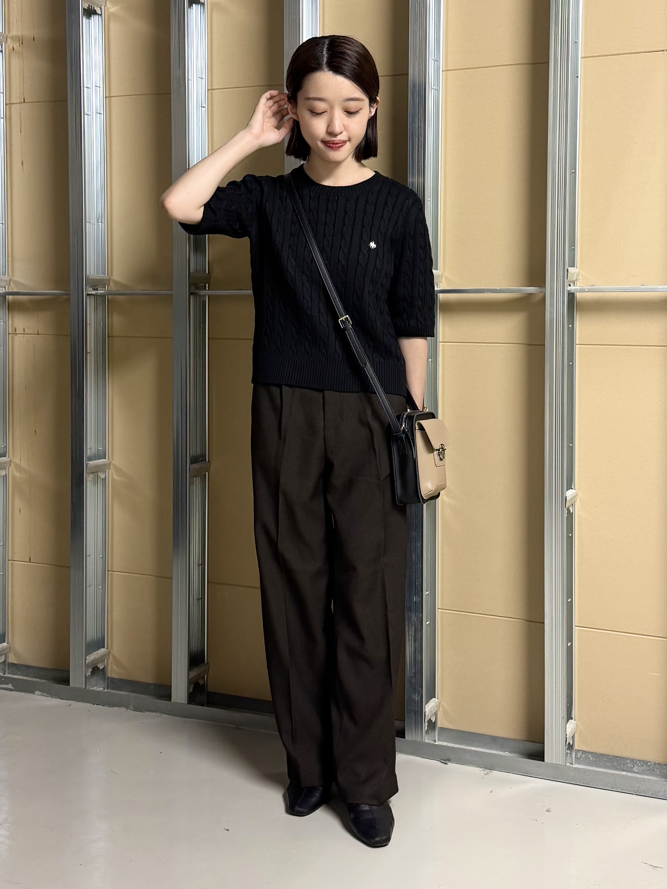 sahoさんの「THE SHOP TK｜POLO BCS/ケーブル5分袖ニット」を使ったコーディネート