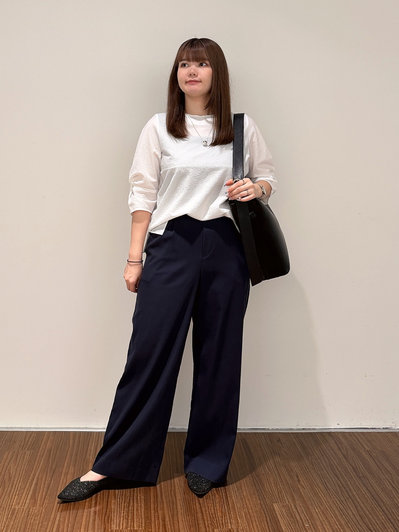 emikaさんの「INDIVI｜【洗える／UVケア】ねじり袖サッカートップス」を使ったコーディネート