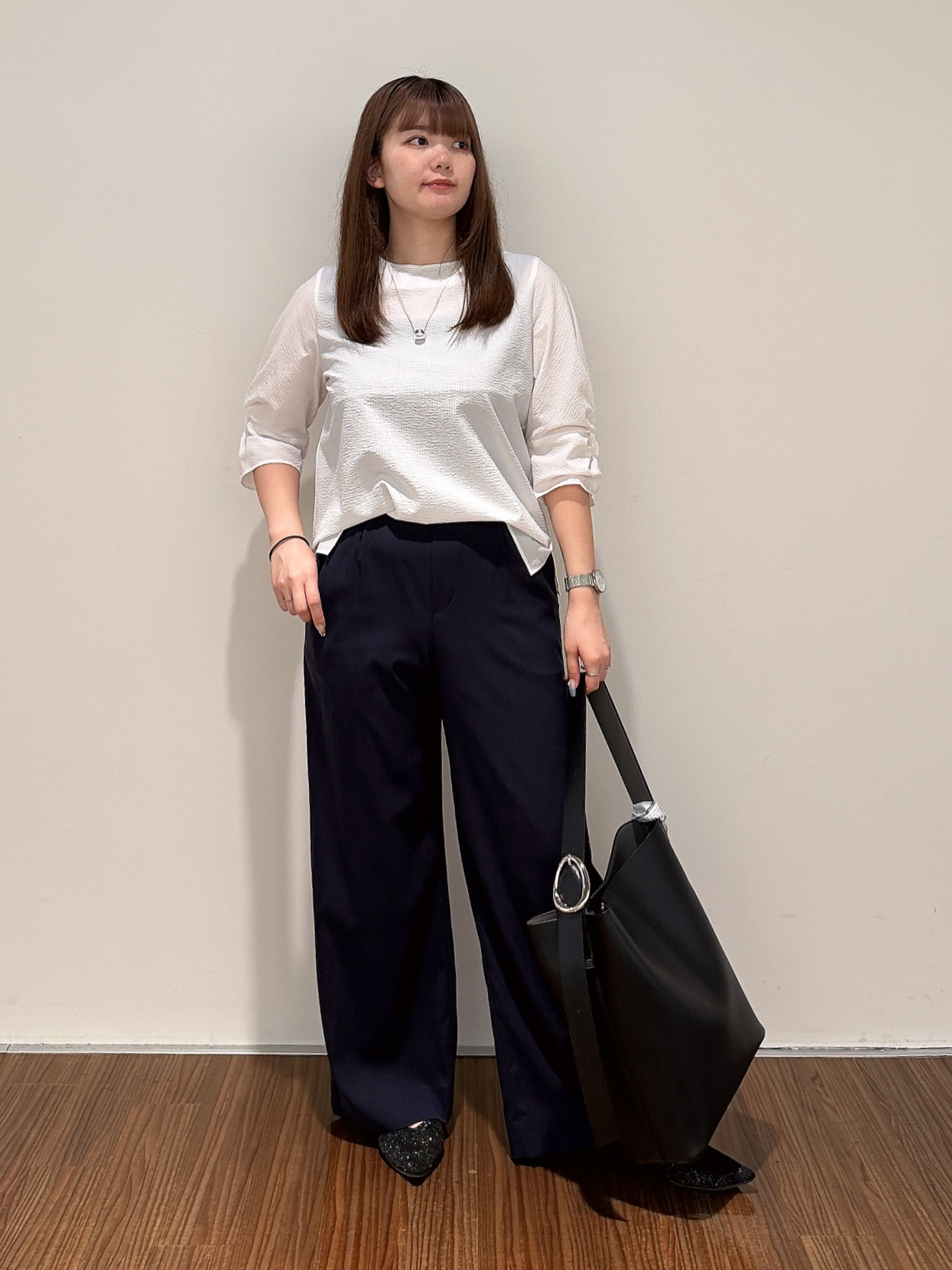 emikaさんの「INDIVI｜【洗える／UVケア】ねじり袖サッカートップス」を使ったコーディネート