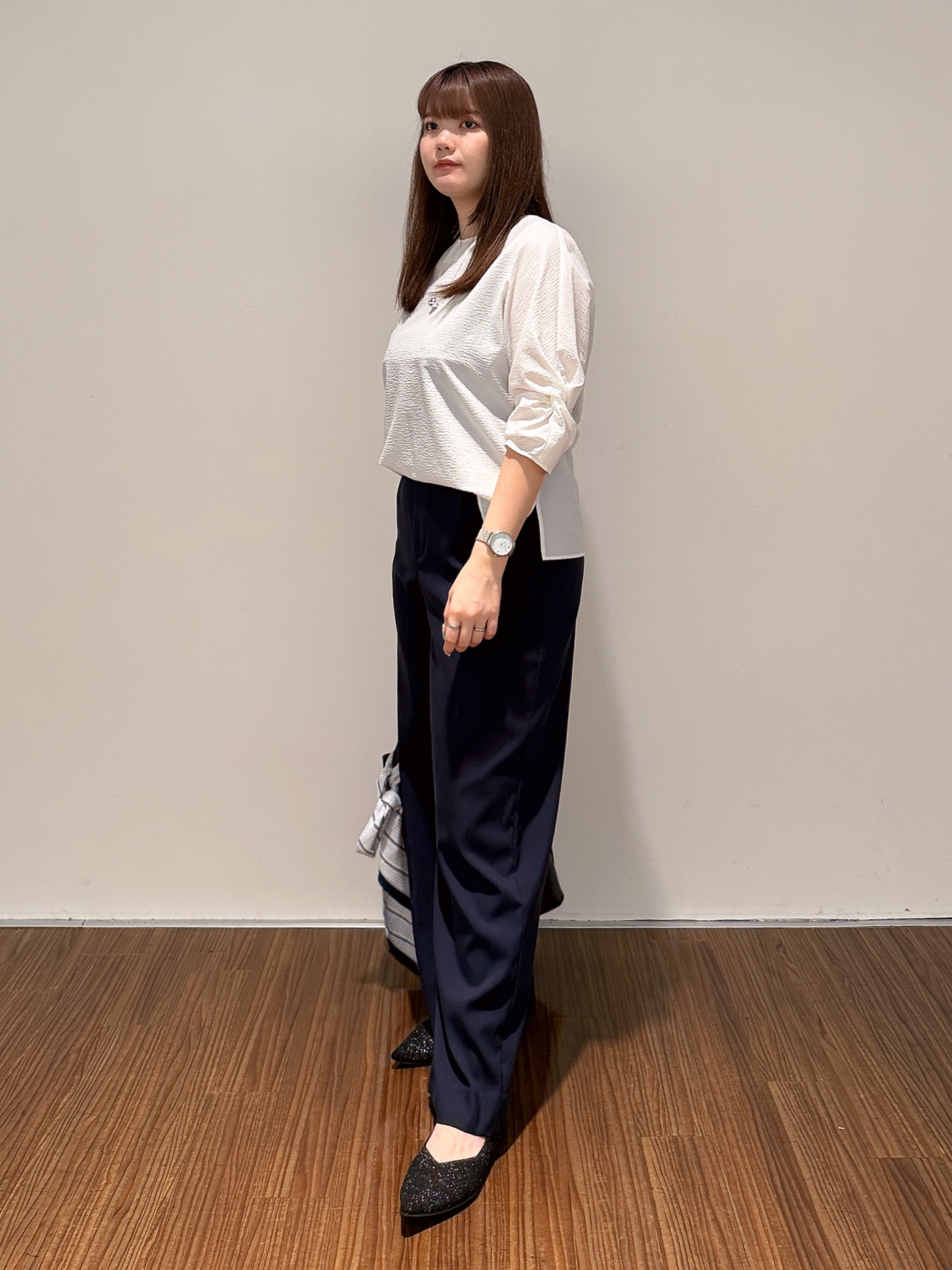 emikaさんの「INDIVI｜【洗える／UVケア】ねじり袖サッカートップス」を使ったコーディネート