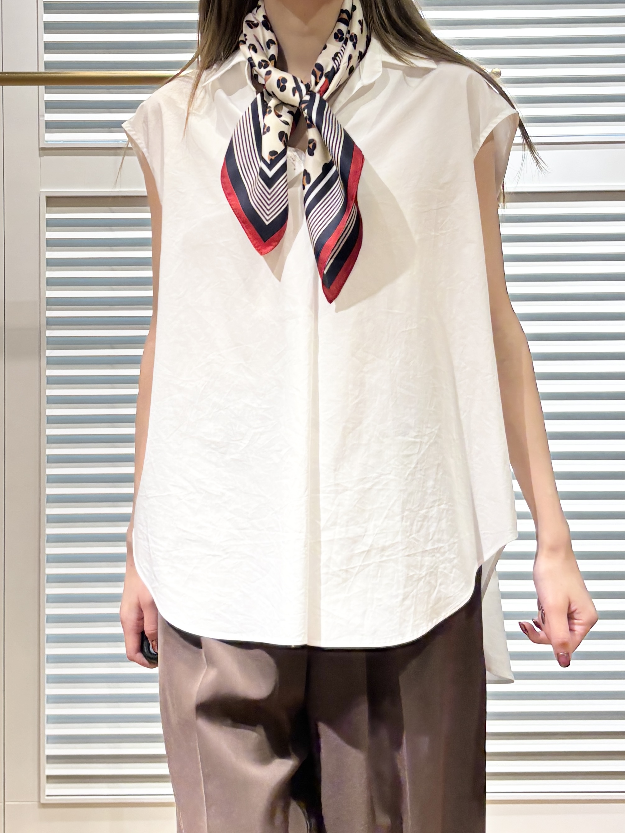 清水夏姫さんの「DRESSTERIOR｜【STORY11月号掲載】アーチフィットレザーパンプス」を使ったコーディネート