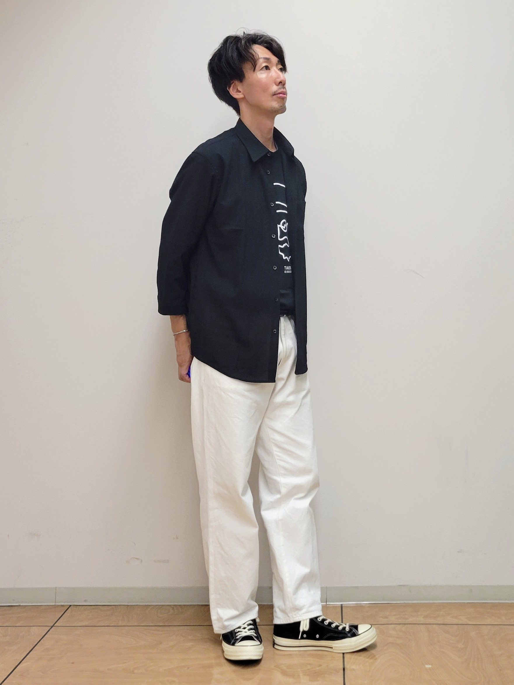 piroyaさんの「TAKEO KIKUCHI｜【通気性】トリコットサッカー 7分袖シャツ」を使ったコーディネート