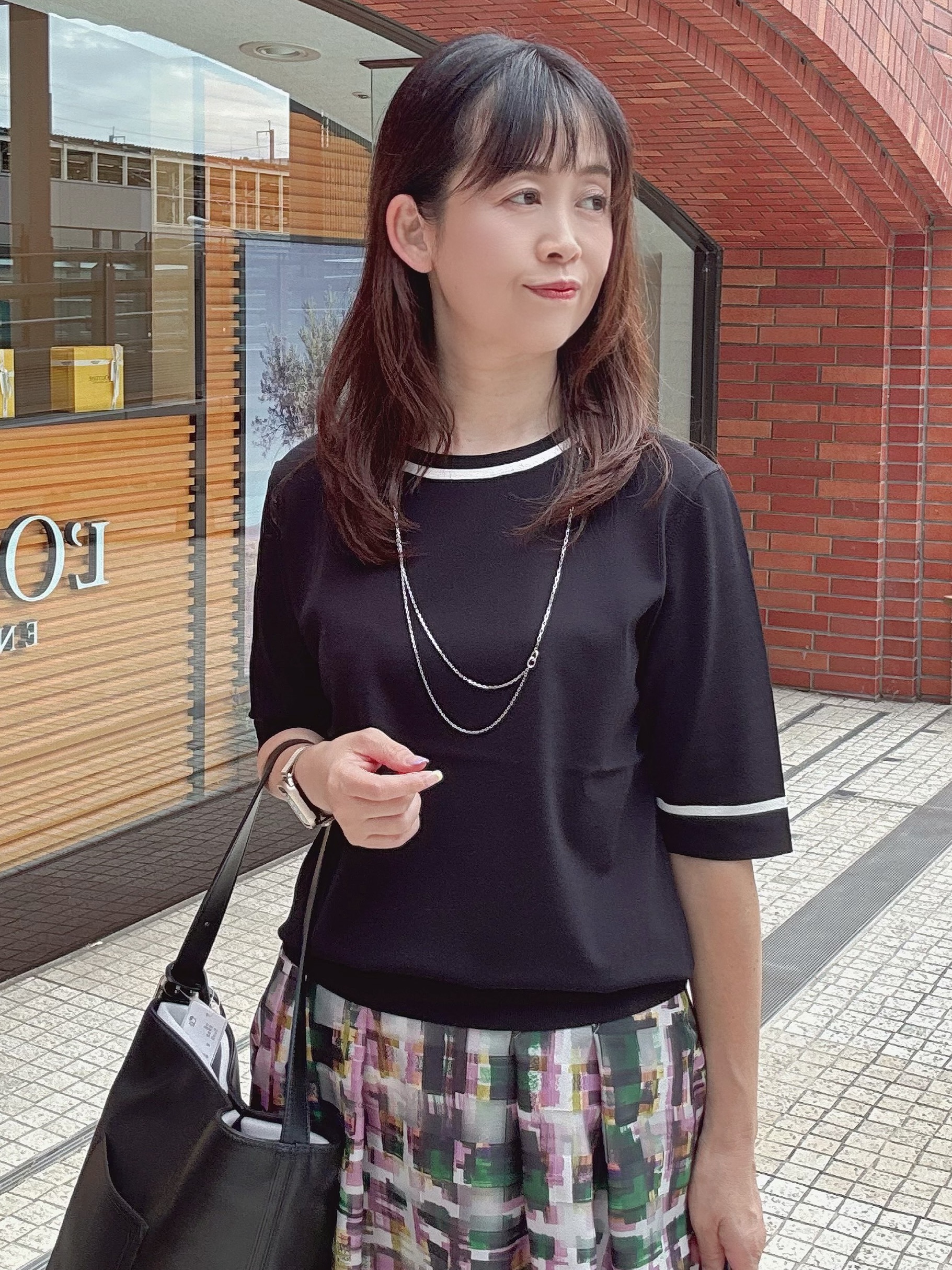 makiさんの「UNTITLED｜【アンサンブル可/きれいめ/通勤】コンパクト5分袖ニット」を使ったコーディネート