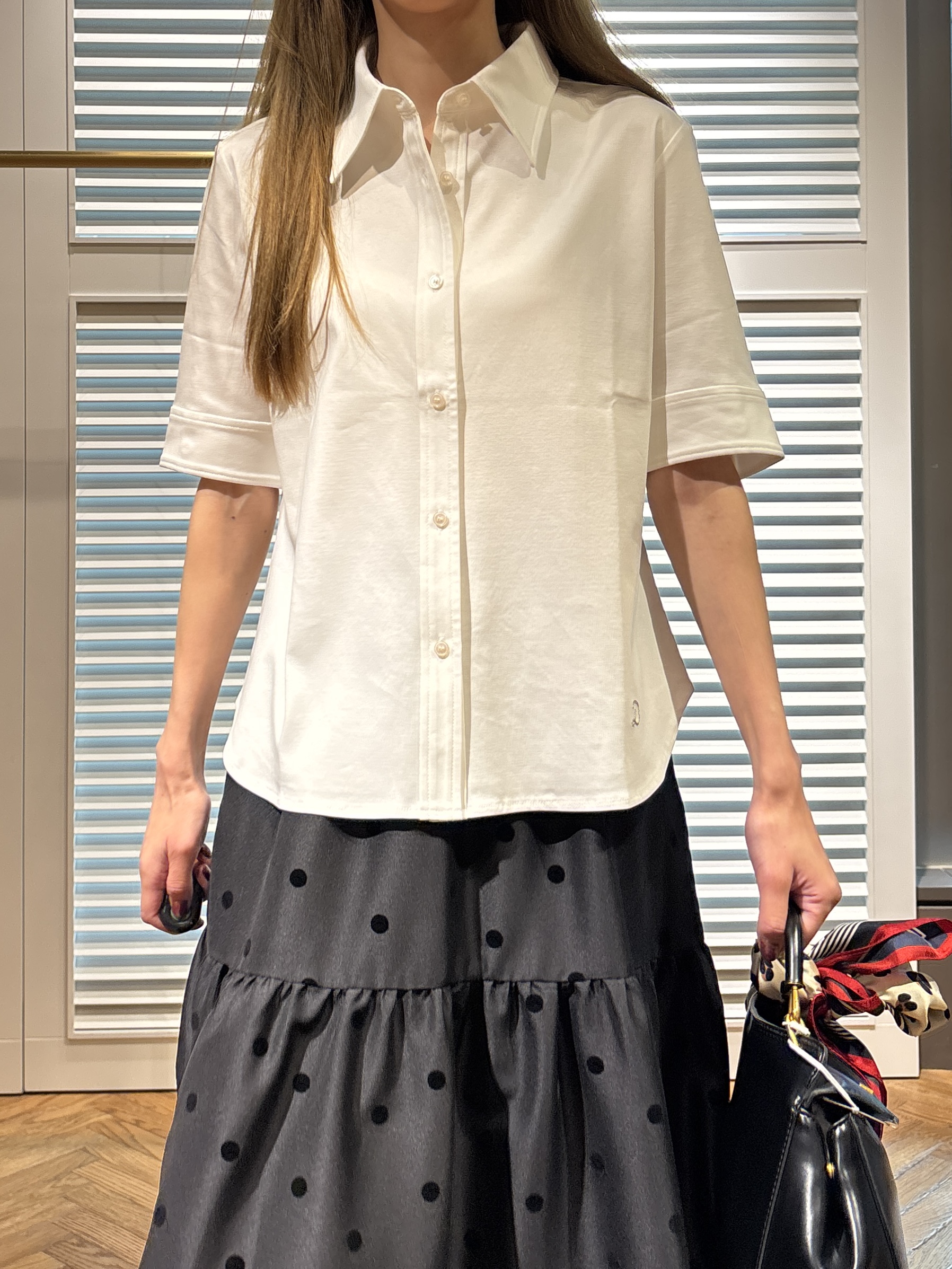 清水夏姫さんの「DRESSTERIOR｜【STORY11月号掲載】アーチフィットレザーパンプス」を使ったコーディネート