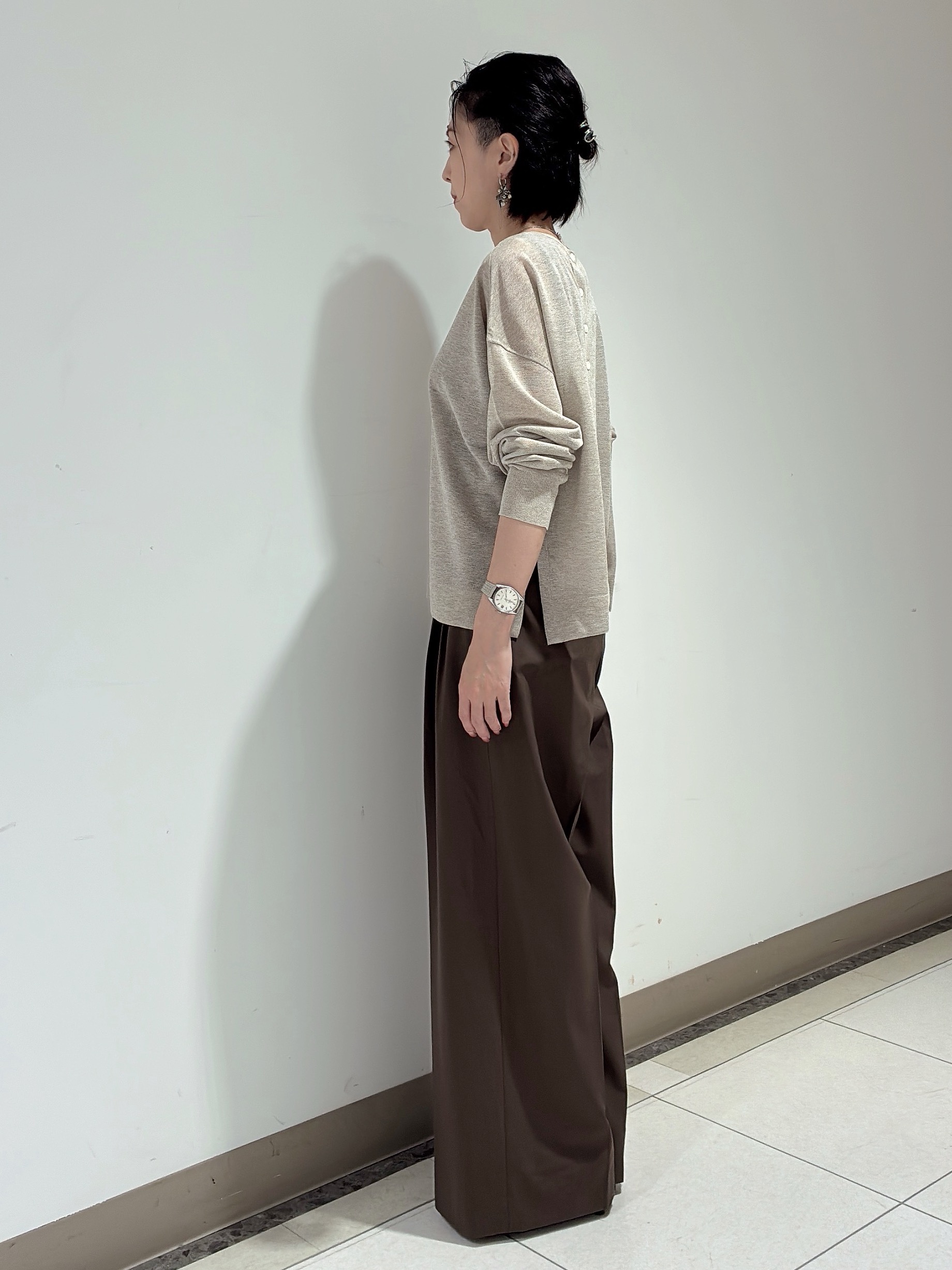 環さんの「UNTITLED｜【アンサンブル可/秋羽織り/シアー】前後2WAYカーディガン」を使ったコーディネート
