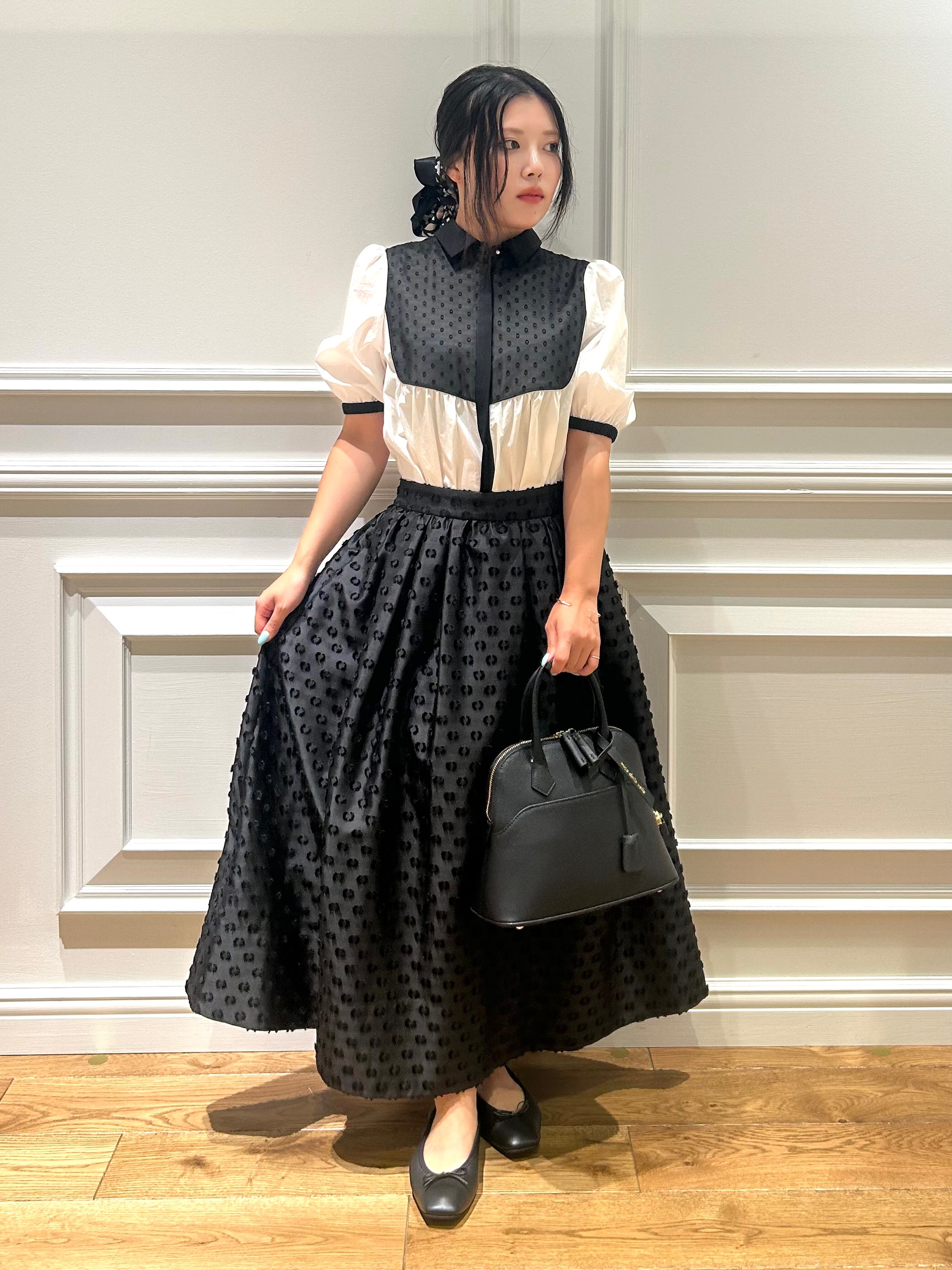 とりみさんの「DRESSTERIOR｜【着映え】ブザム チュニックブラウス」を使ったコーディネート