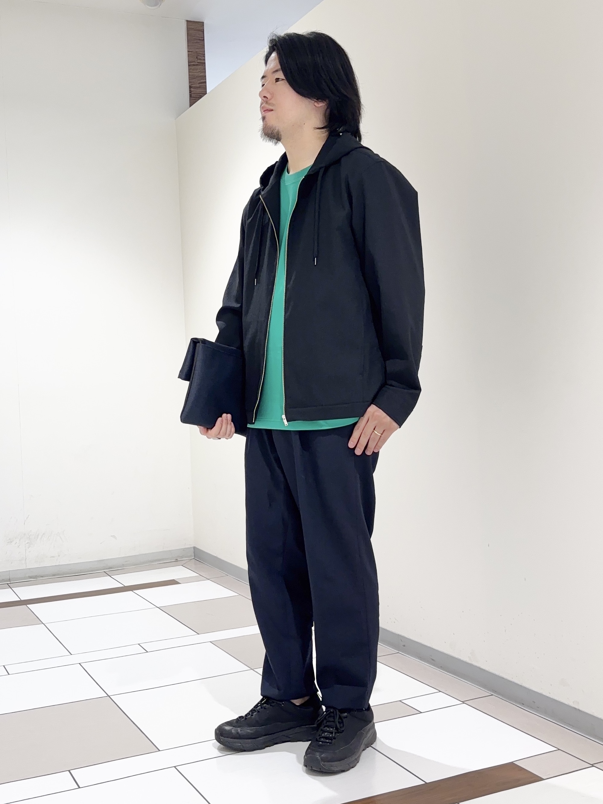 及川さんの「TAKEO KIKUCHI｜【撥水・洗える・シワになりにくい】 リランチェ（R） フードブルゾン」を使ったコーディネート