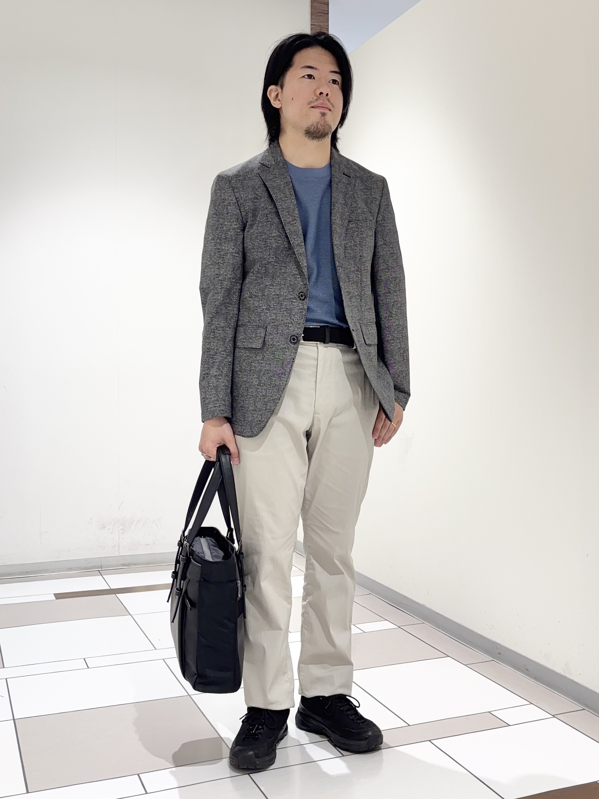 及川さんの「TAKEO KIKUCHI｜【抗菌防臭】COOL DOTS（R）ドビープリント ジャケット」を使ったコーディネート
