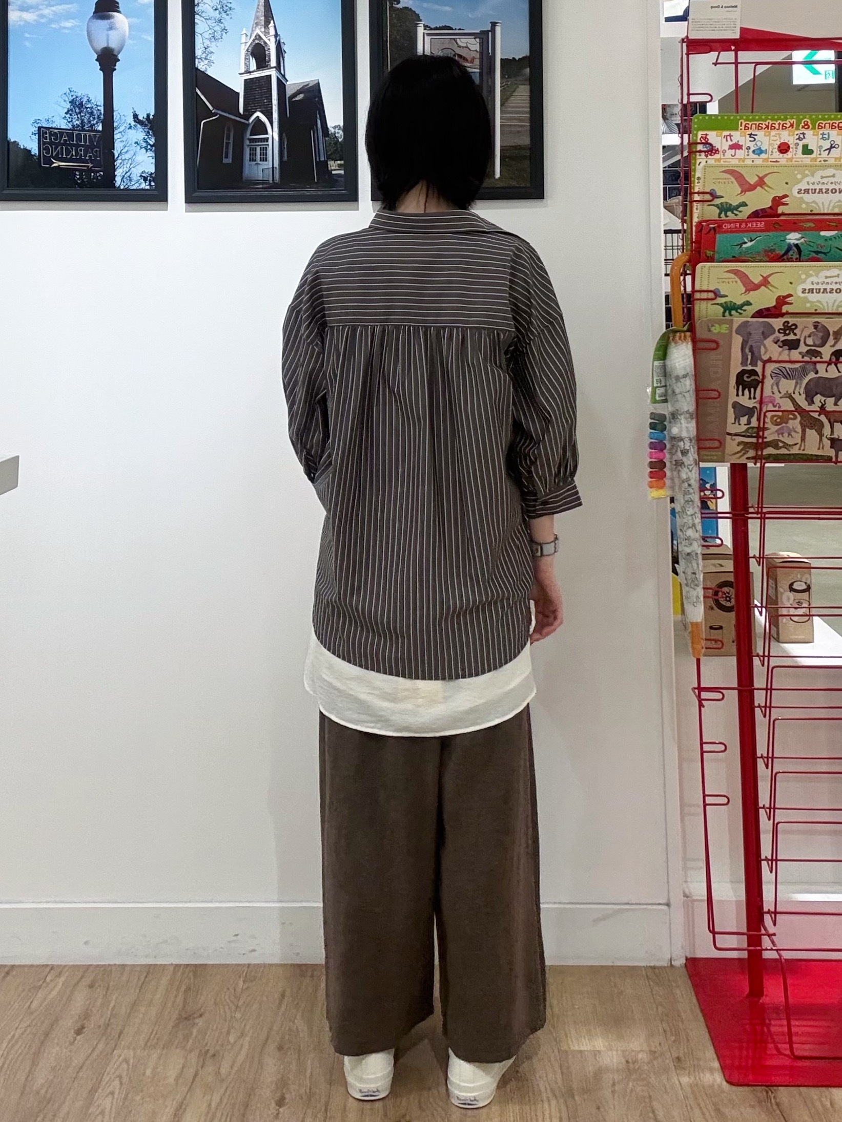 三浦りおんさんの「Dessin｜【秋羽織り/洗濯機OK】ギャザースリーブストライプシャツ6分袖」を使ったコーディネート