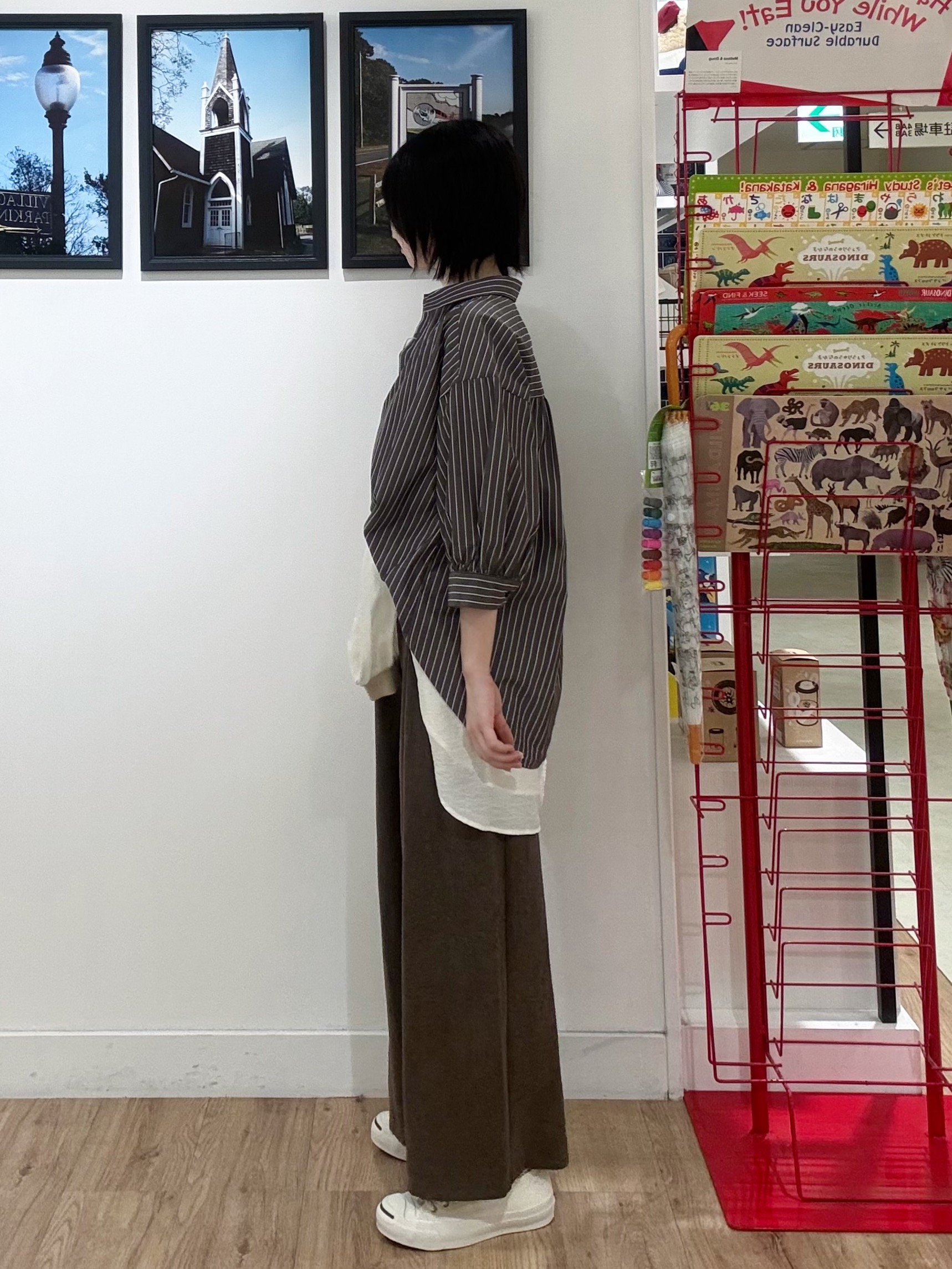 三浦りおんさんの「Dessin｜【秋羽織り/洗濯機OK】ギャザースリーブストライプシャツ6分袖」を使ったコーディネート