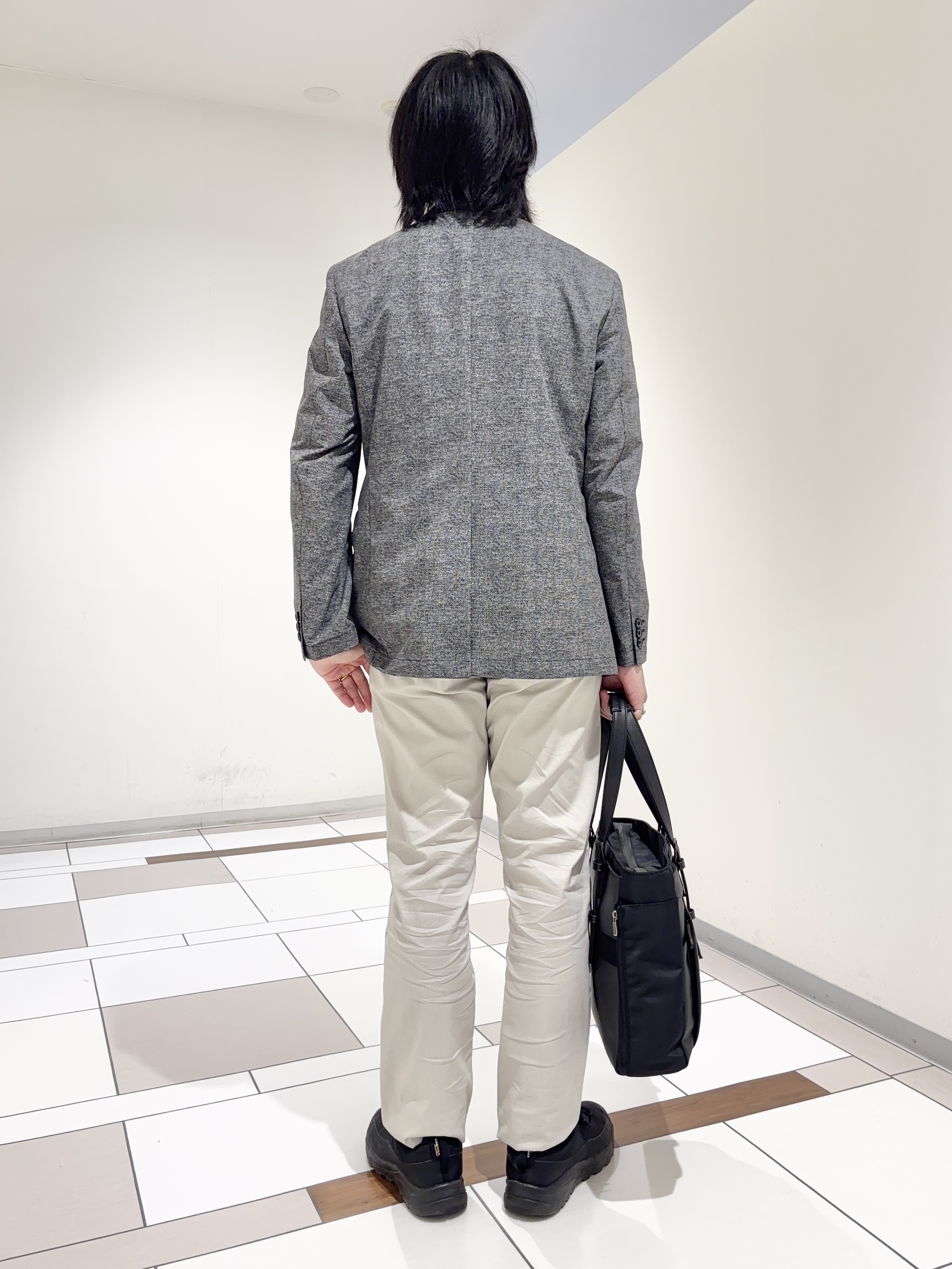 及川さんの「TAKEO KIKUCHI｜【抗菌防臭】COOL DOTS（R）ドビープリント ジャケット」を使ったコーディネート