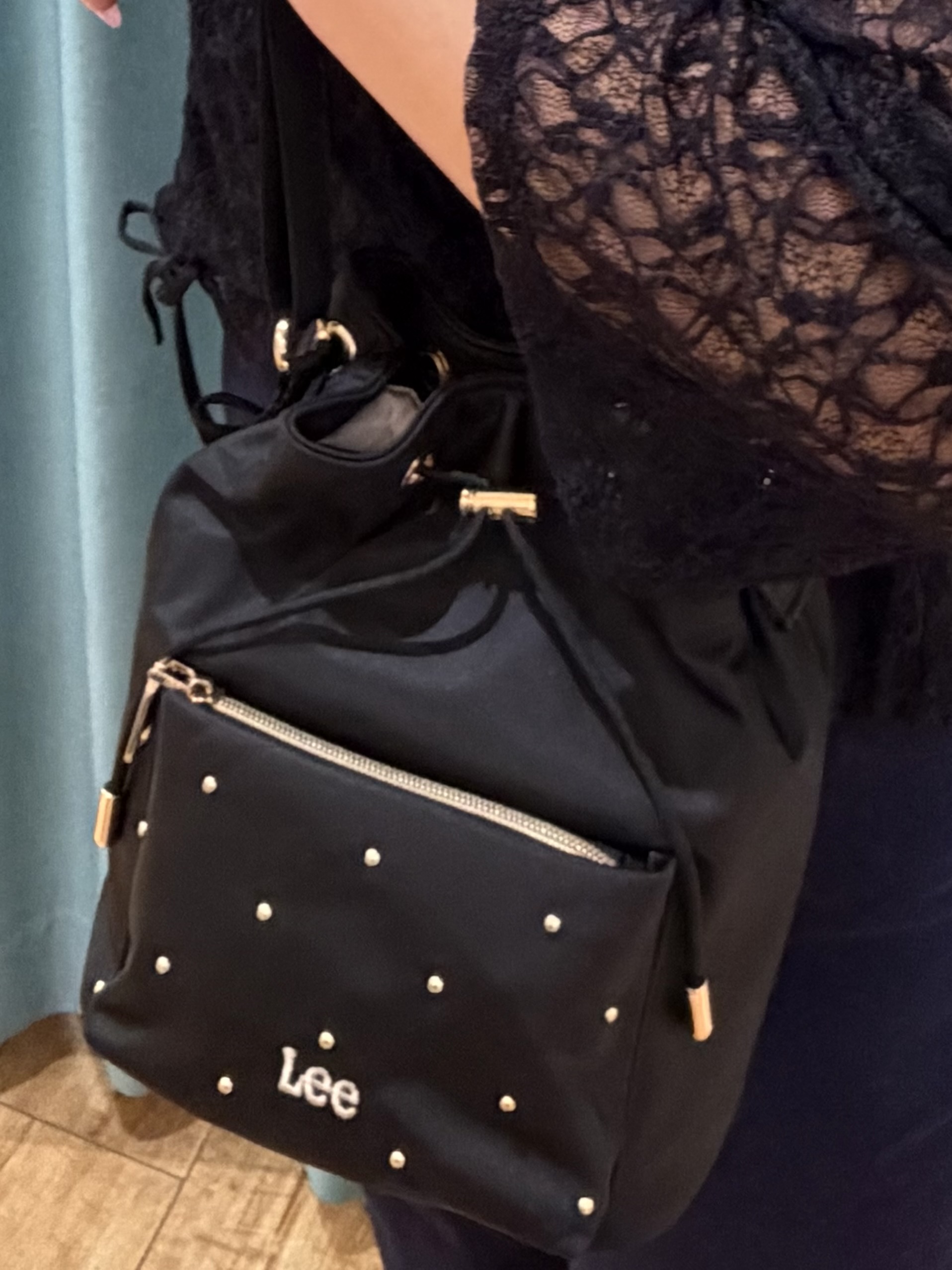うりさんの「SHOO･LA･RUE｜【洗濯機可】スクエアネックが小顔効果に　きらきらラメタンクトップ」を使ったコーディネート