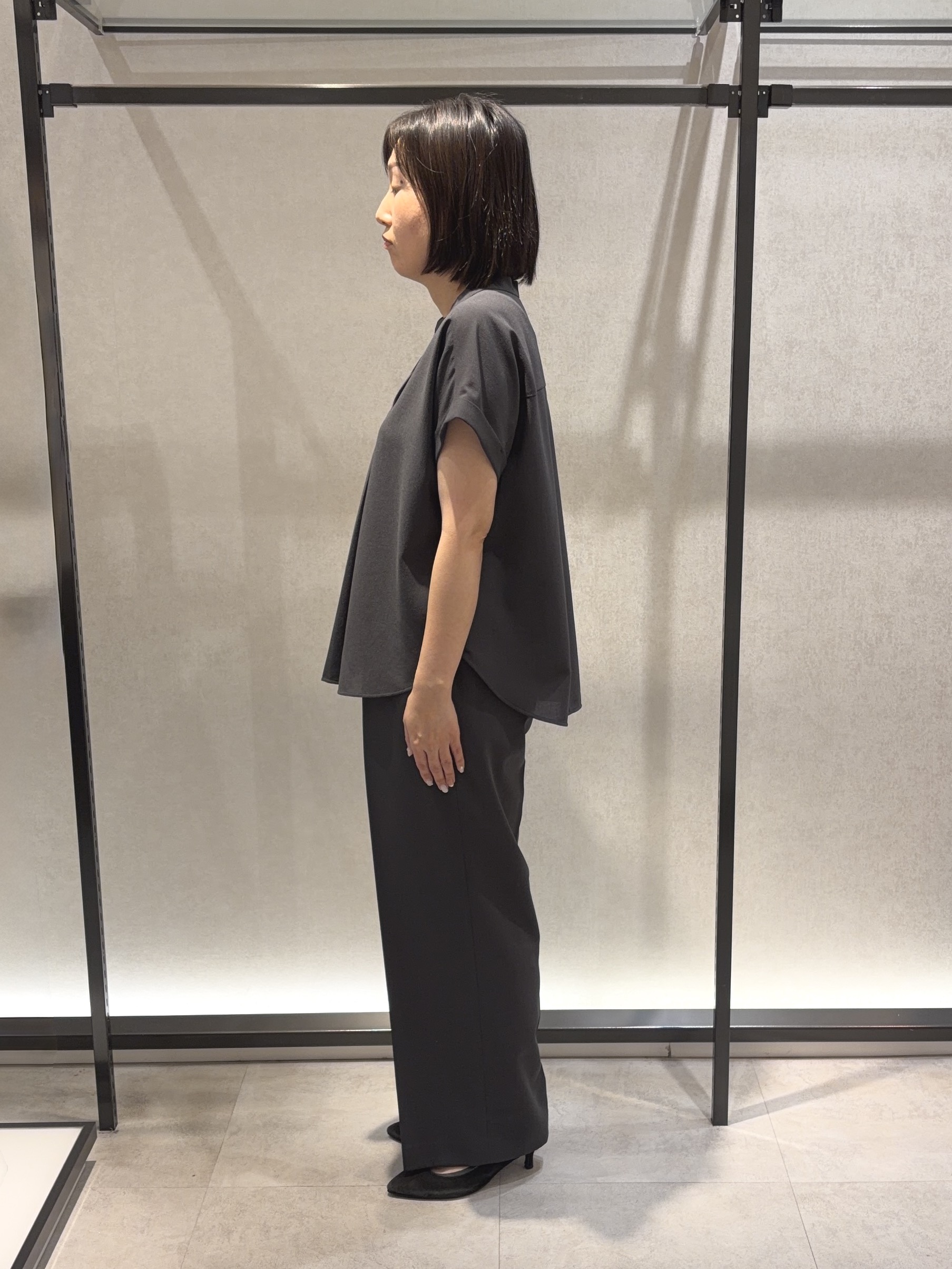 わたなべさんの「UNTITLED｜【セットアップ可/UVカット】エアリークールブラウス」を使ったコーディネート