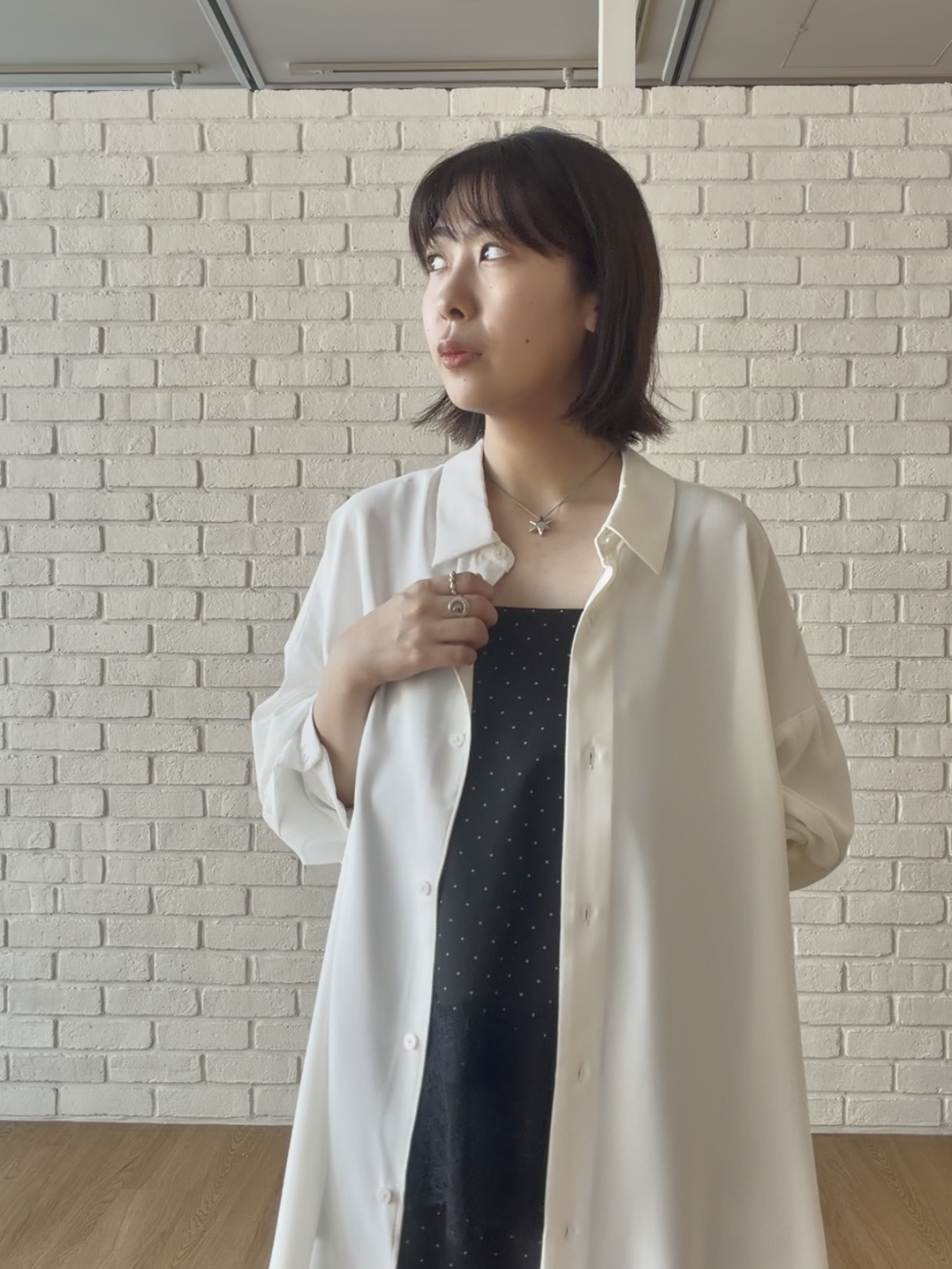 abeさんの「tk.TAKEO KIKUCHI｜【選べる7色】トロミドレープカラーシャツ/トロミ/梨地/7色/レギュラーカラー/長袖」を使ったコーディネート