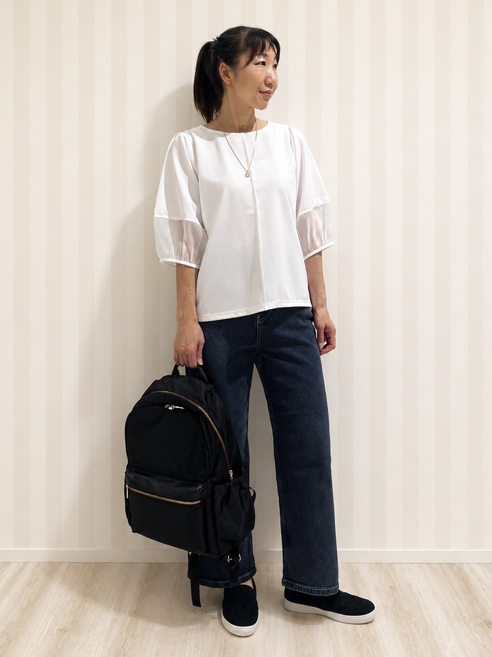 まつみさんの「SHOO･LA･RUE｜【洗濯機可/S-LL】 大人のシアー感 お袖切り替えラウンドネックトップス」を使ったコーディネート