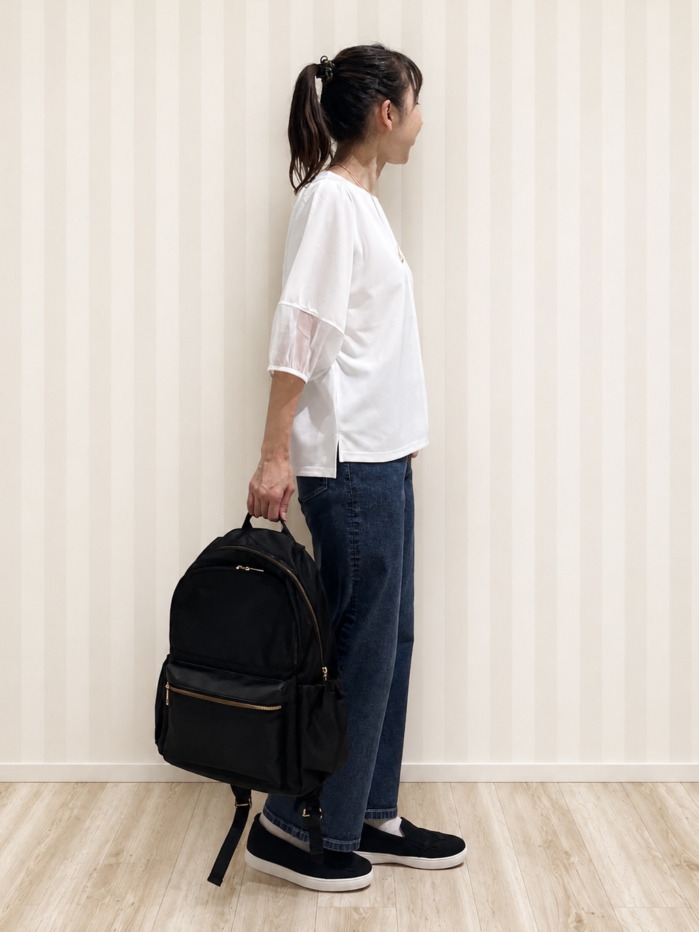まつみさんの「SHOO･LA･RUE｜【洗濯機可/S-LL】 大人のシアー感 お袖切り替えラウンドネックトップス」を使ったコーディネート