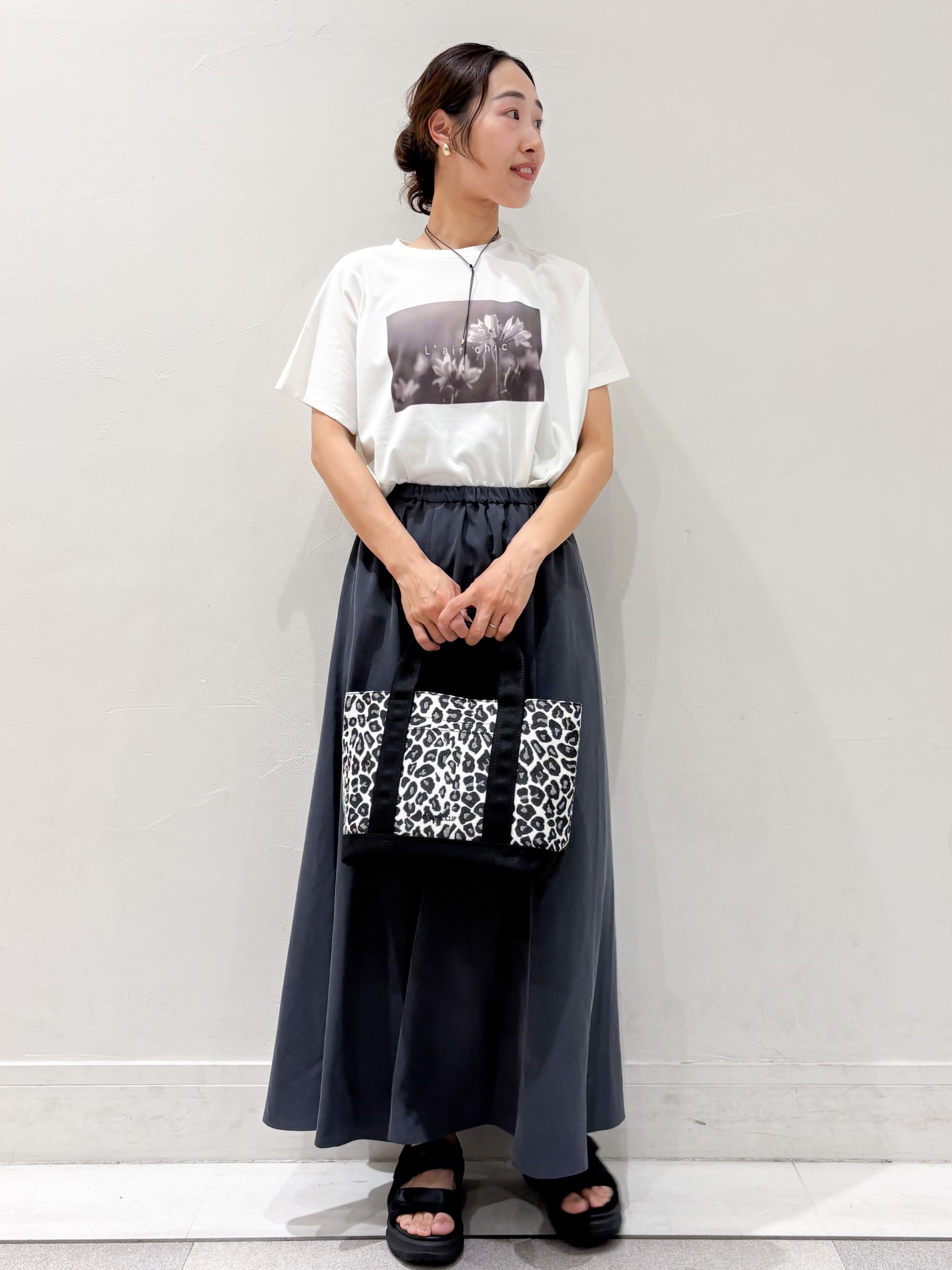 ちえさんの「OPAQUE.CLIP｜フォトプリントTシャツ【洗濯機OK】」を使ったコーディネート